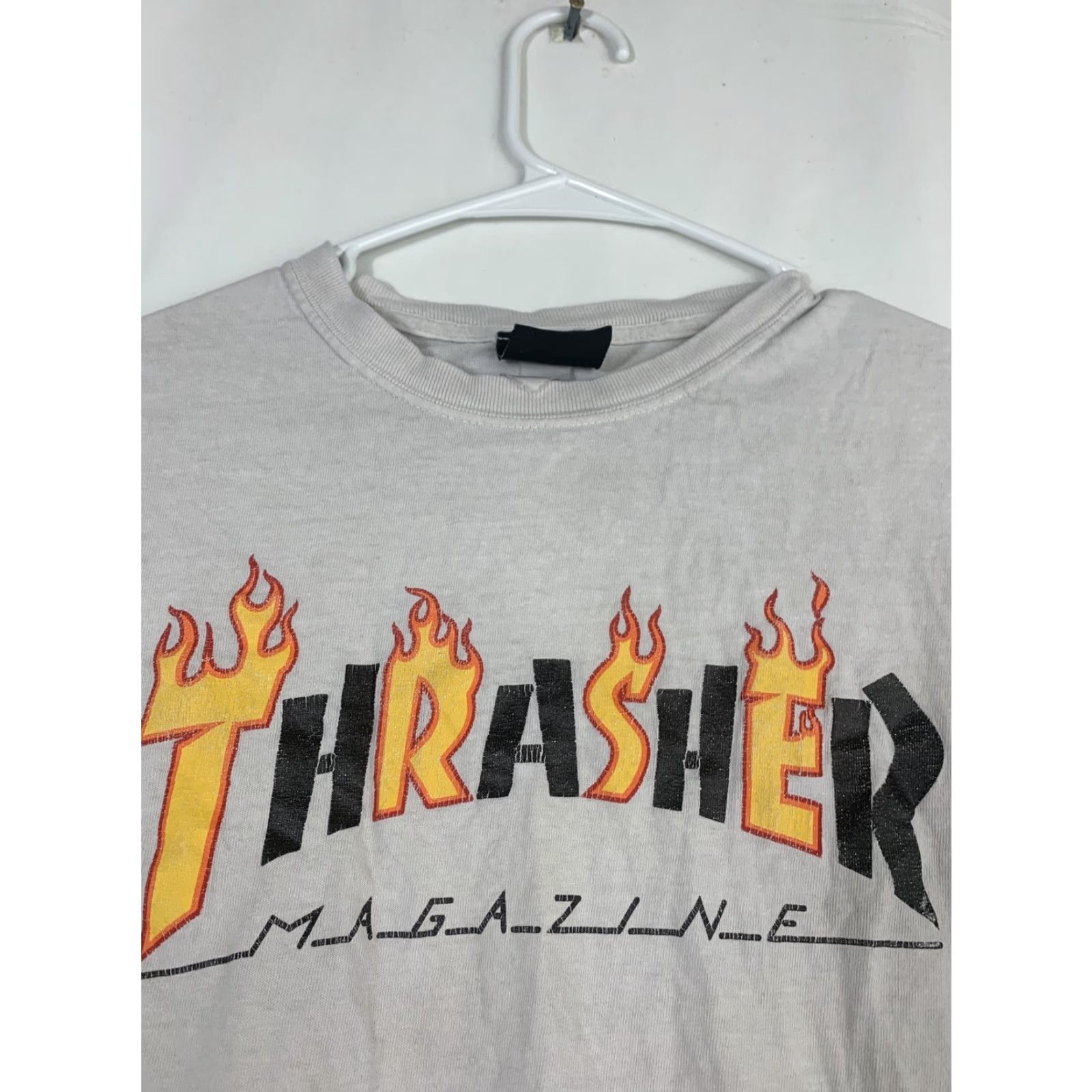 Thrasher VINTAGE Thrasher Magazine T-Shirt White Mens Small S Short Sleeve Football Flames Front Stain 90s Size US S / EU 44-46 / 1 - 6 Thumbnail