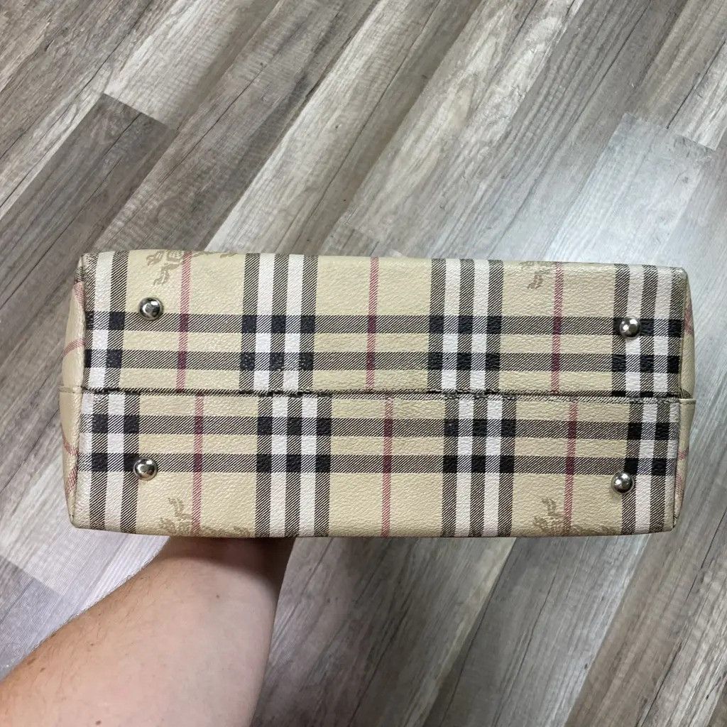 Burberry Burberry Full Pattern Handbag Measurements: 30x20x13cm Size ONE SIZE - 6 Thumbnail