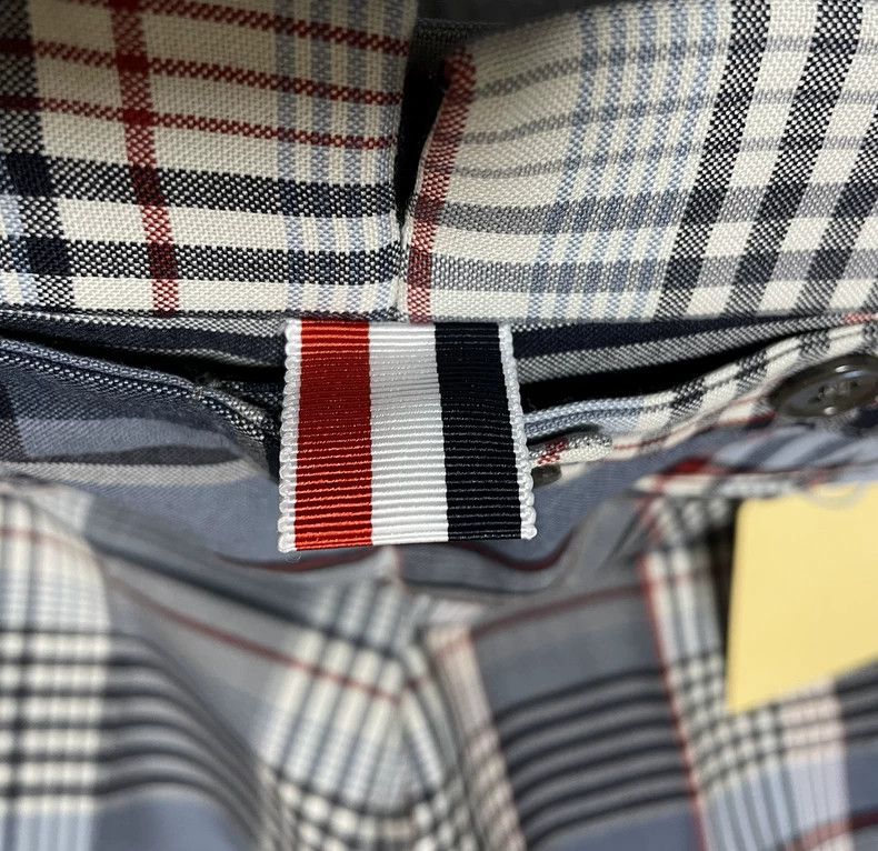 Thom Browne Thom BrowneHigh-waisted plaid thin trousers 2503-Nextarrow Size 26" / US 2 / IT 38 - 6 Thumbnail