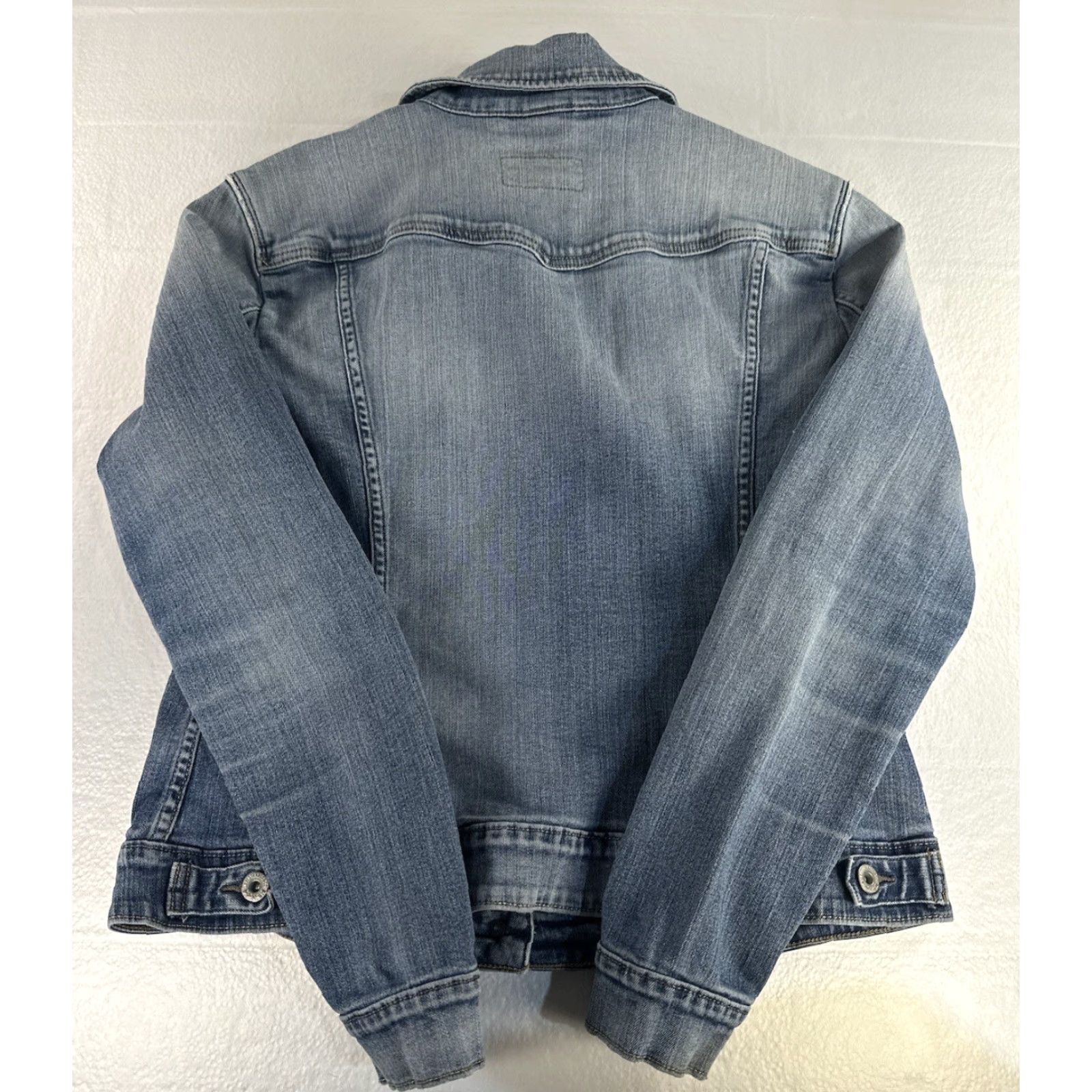Levi's Levi’s Trucker Jacket Womens XL Blue Denim Button Front Classic Fit Size XL / US 12-14 / IT 48-50 - 2 Thumbnail