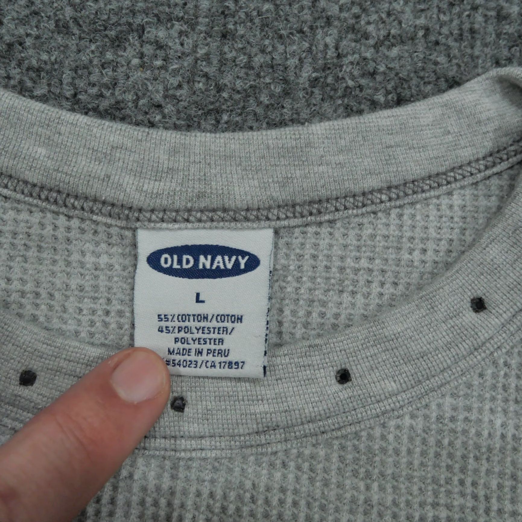 Old Navy VINTAGE Old Navy Thermal Shirt Womens M Grey Waffle Knit Studded Collar Y2K Size M / US 6-8 / IT 42-44 - 4 Thumbnail
