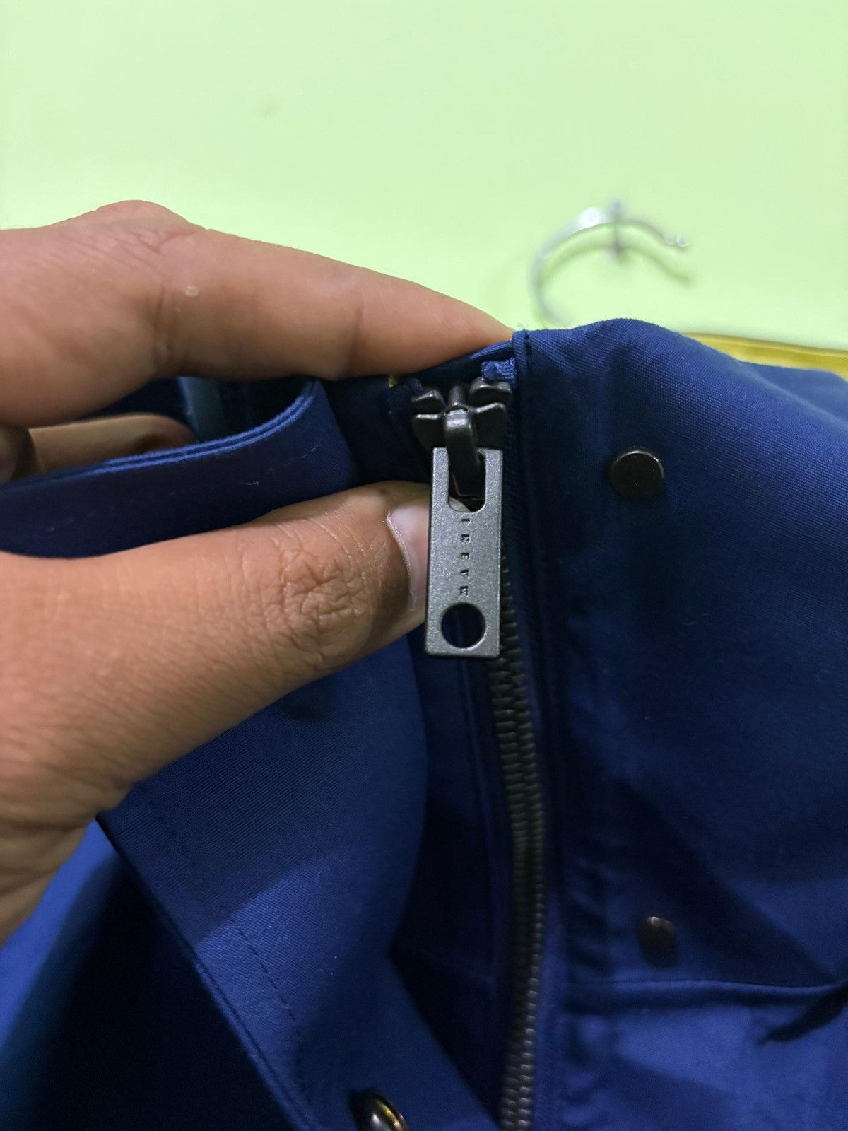 Marni Marni X Uniqlo Rain Coat Jacket Hooded Design Size US L / EU 52-54 / 3 - 11 Thumbnail