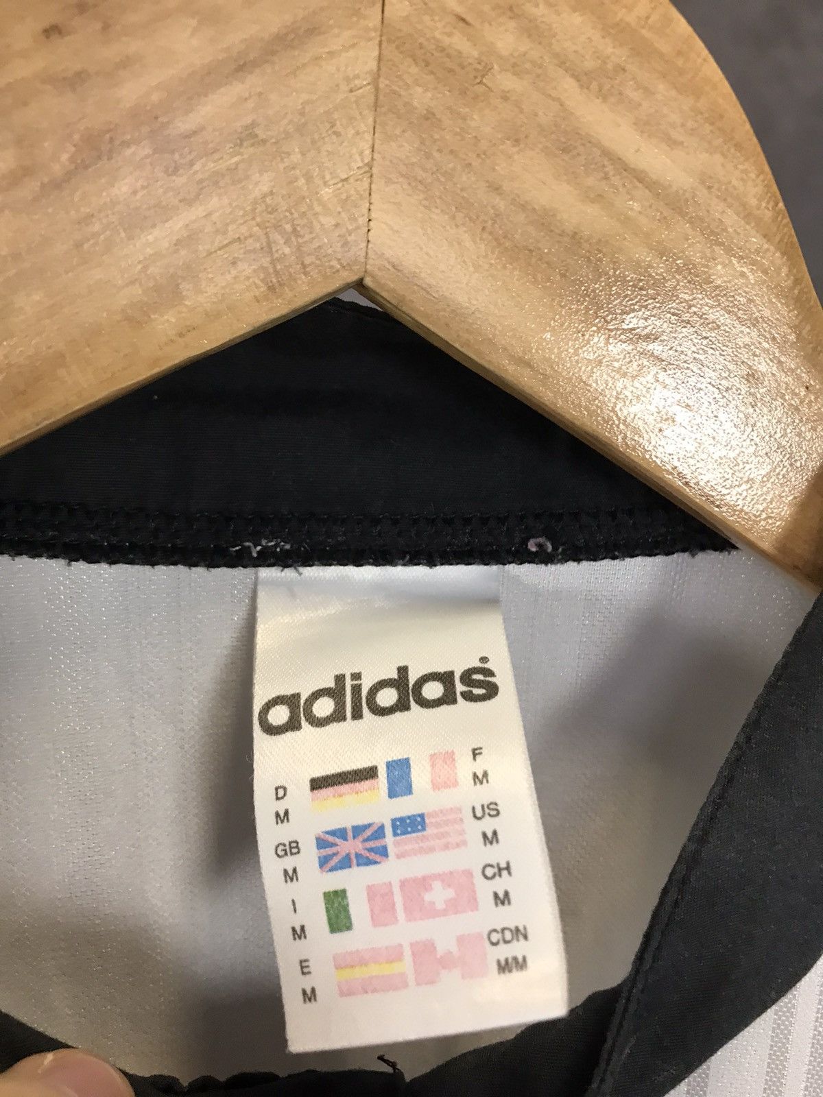 Adidas Adidas vintage sportswear tee Size US M / EU 48-50 / 2 - 5 Thumbnail