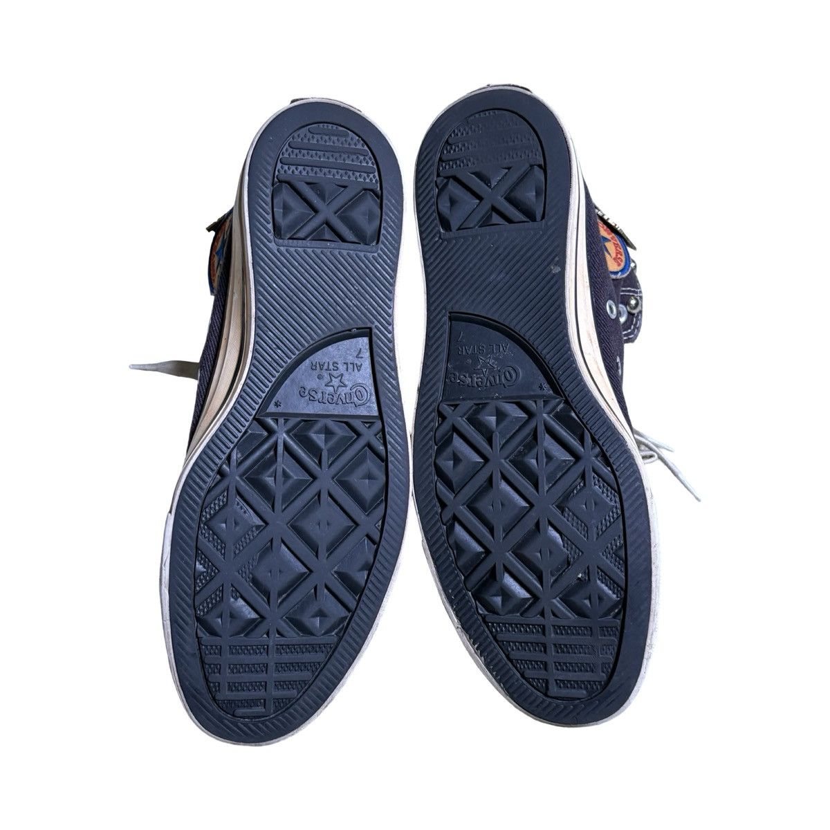 Converse Vintage Y2K Converse High Faded Black Back Zipper Studs Pin Size US 7 / EU 40 - 7 Thumbnail