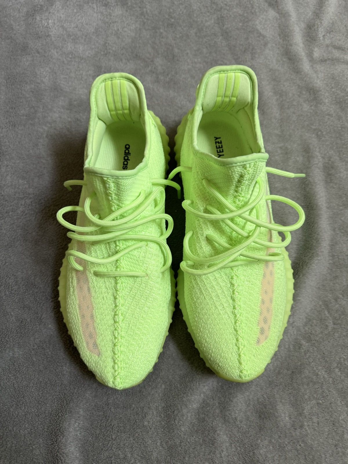 Yeezy Yeezy Boost 350 V2 Glow Size US 12 / EU 45 - 4 Thumbnail