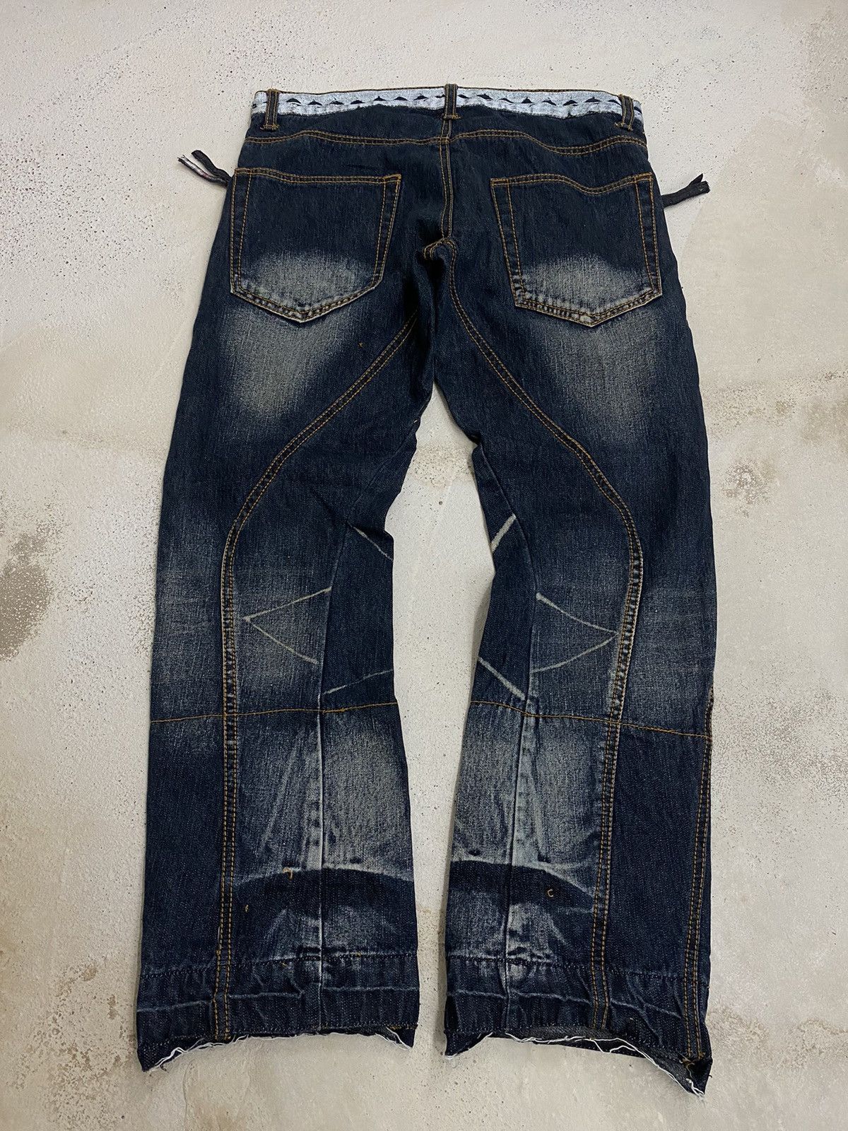 If Six Was Nine × Japanese Brand × Le Grande Bleu (L.G.B.) Flare In the Attic Japan Mud Washed Whisker Honeycomb Size US 32 / EU 48 - 2 Thumbnail