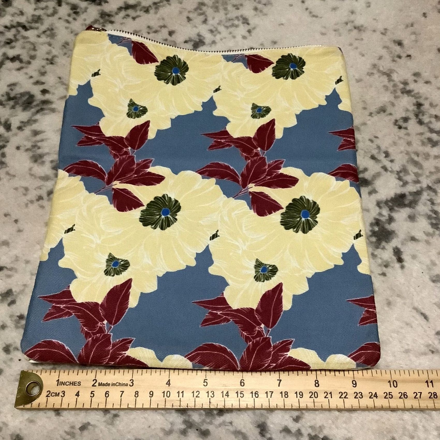 Rachel Pally VINTAGE RACHEL PALLY ANTHROPOLOGIE Floral Leather Reversible Clutch Bag Purse Wallet Women Cream White Cloth Reversible Clutch Non smoking USED ONCE Size ONE SIZE - 7 Thumbnail