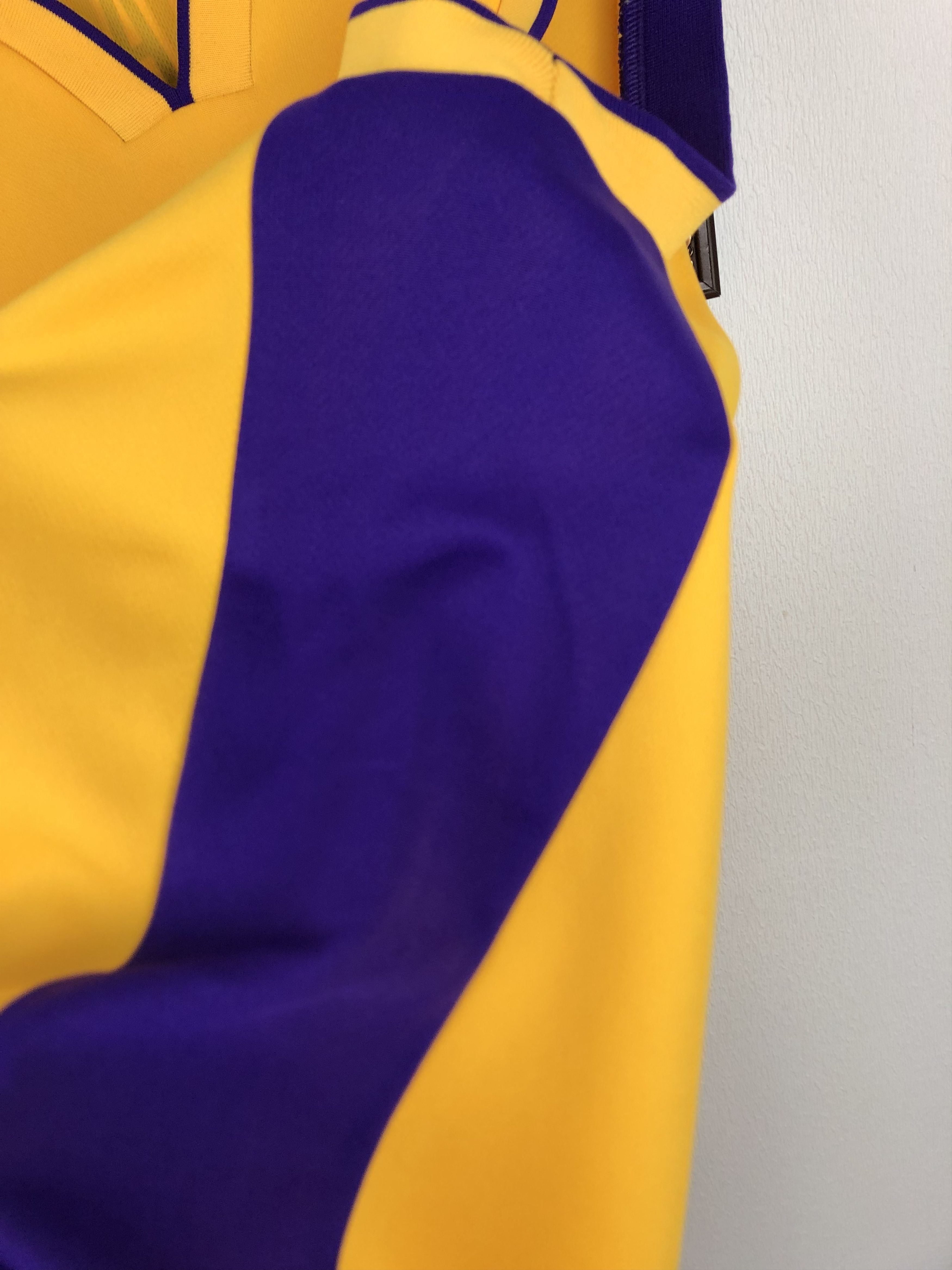 Adidas Adidas #24 Kobe Bryant Los Angeles Lakers NBA Jersey Shirt Size US XL / EU 56 / 4 - 5 Thumbnail