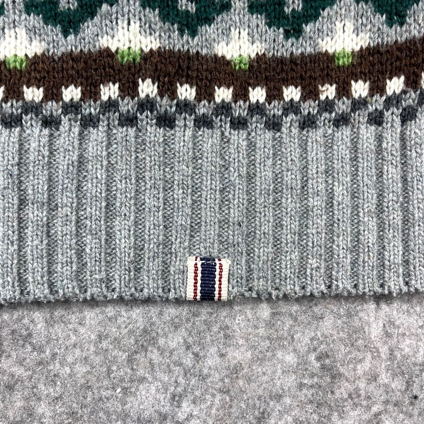 Bellfield Bellfield Nordick Sweater Medium Grey Wool Fair Isle Crewneck Knitted UK Shirt Unisex Adults M Gray Classic Nordic Ski Pullover Crew Neck Size US M / EU 48-50 / 2 - 5 Thumbnail