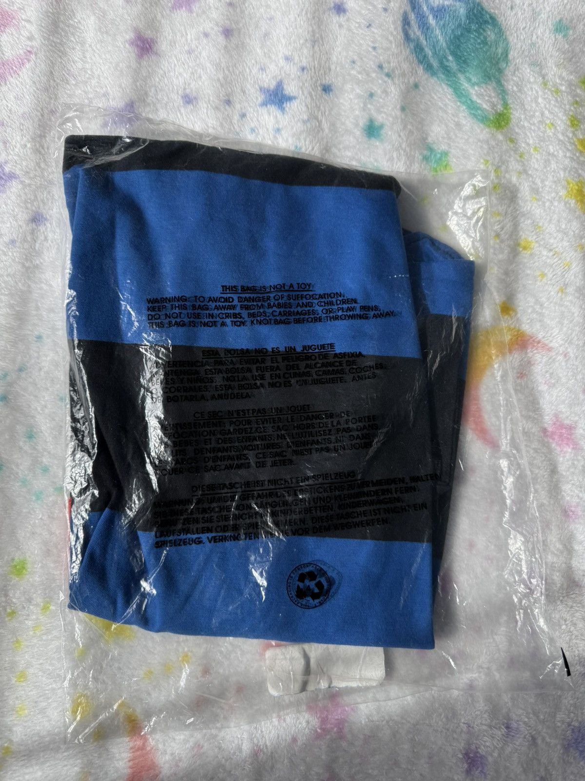 Chocolate Chocolate Red Square Black & Blue T-Shirt Size US S / EU 44-46 / 1 - 3 Thumbnail