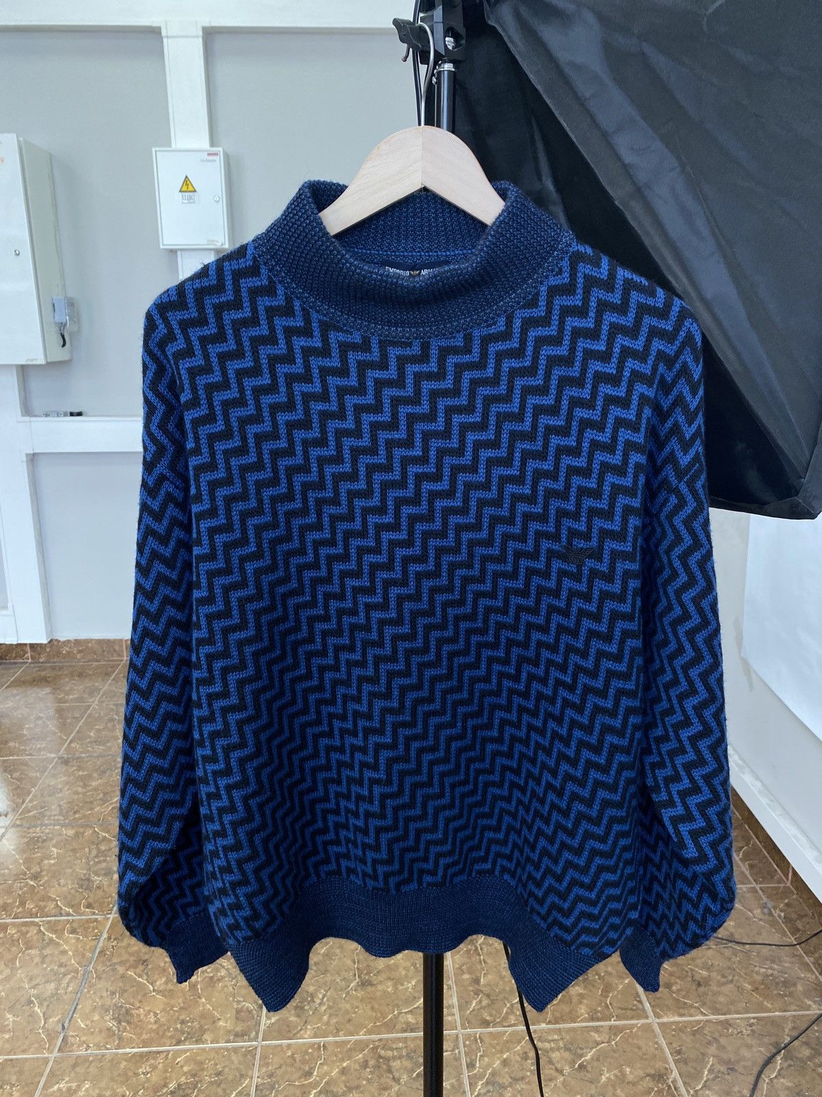 Emporio Armani 🇮🇹 Vintage 1990 Emporio Armani Wool Sweater Rare Retro Size US XL / EU 56 / 4 - 1 Thumbnail