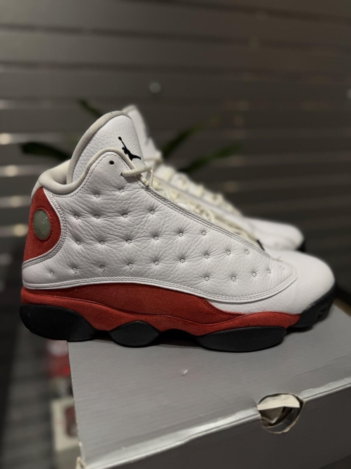 Jordan Brand Jordan Air Jordan 13 Retro Chicago White Red Black Size (10) Size US 10 / EU 43 - 10 Thumbnail