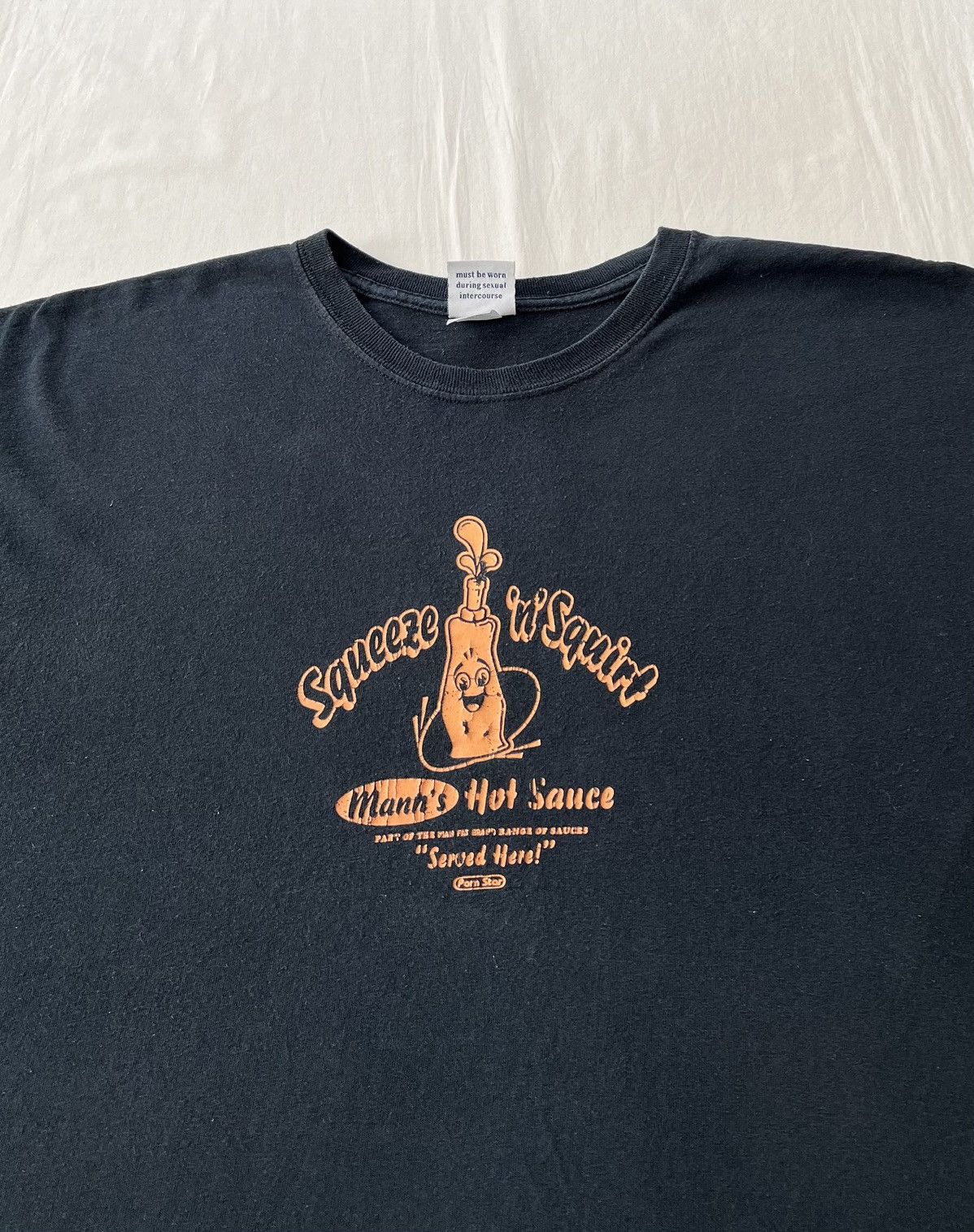Vintage Vintage Porn Star Squeeze Hook-ups Black T-shirt Size US XL / EU 56 / 4 - 6 Thumbnail