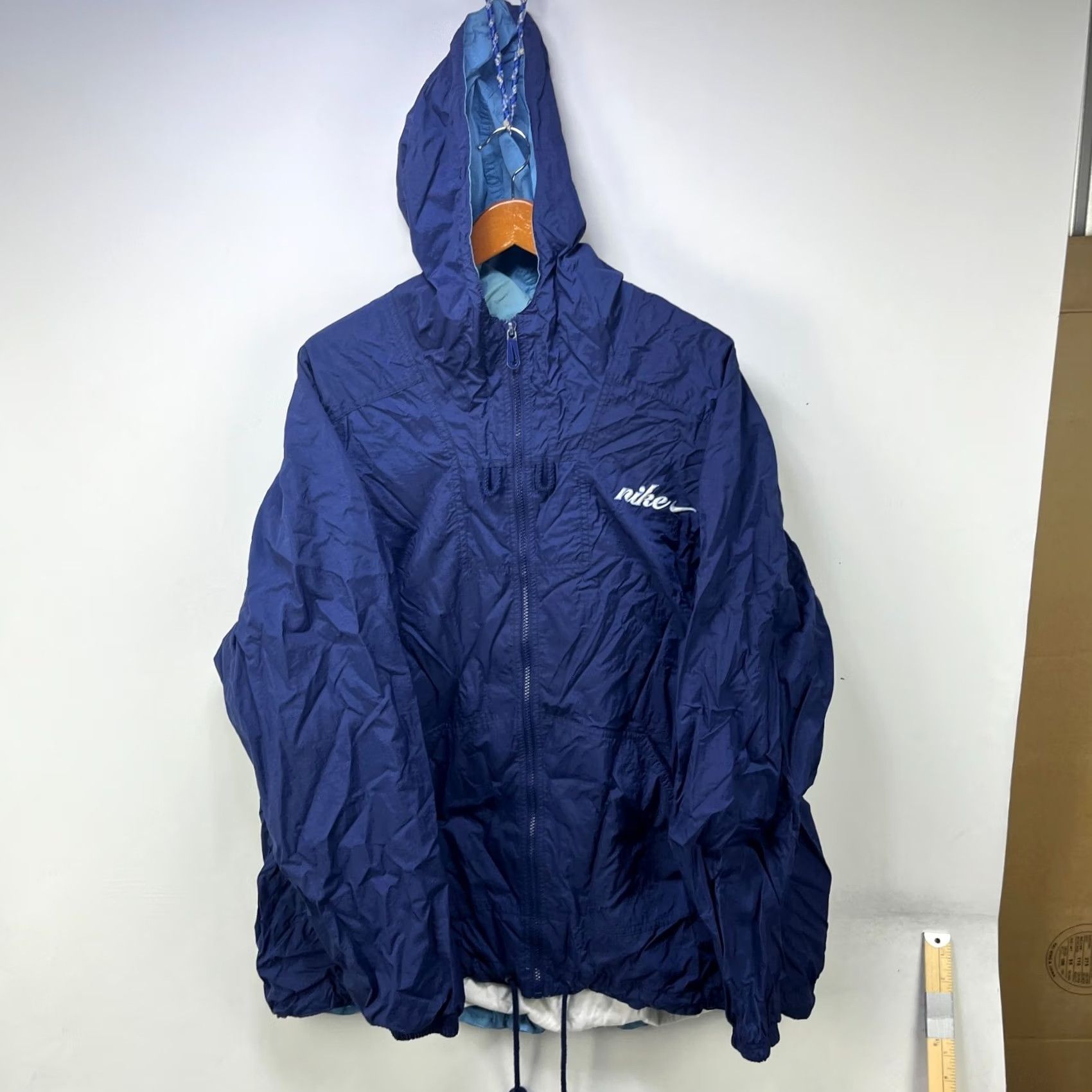 Nike Vintage Nike Windbreaker Jacket 2XL Hooded Satin Nylon Logo Embroidered 90s Outdoor Men XS? Size US XXL / EU 58 / 5 - 2 Thumbnail