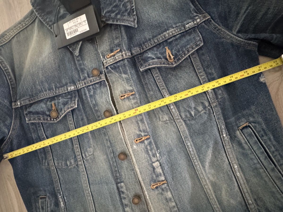 Saint Laurent Paris NWT Saint Laurent Destroyed Denim Jacket Size US M / EU 48-50 / 2 - 7 Thumbnail