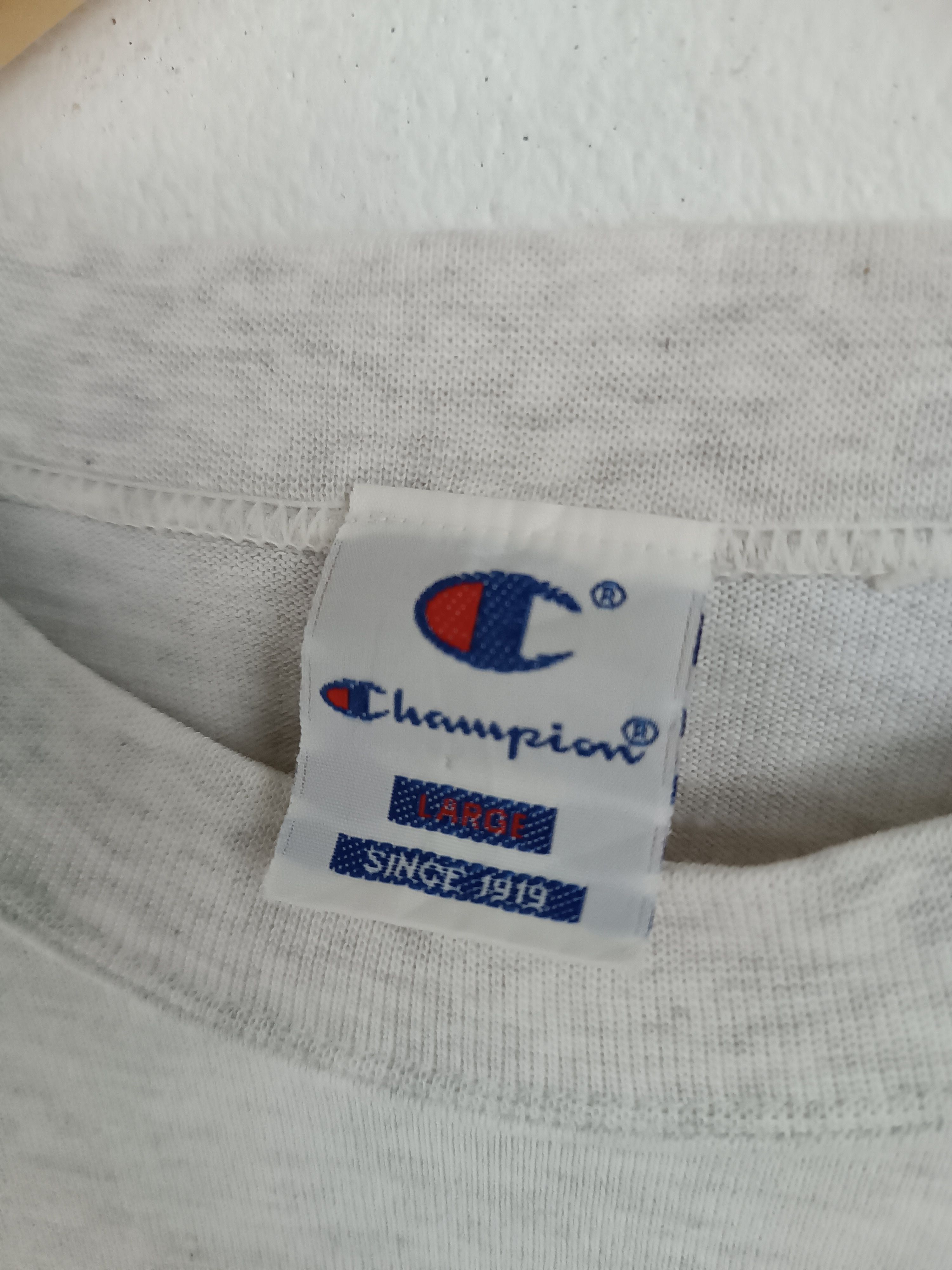 Champion VINTAGE 90'S CHAMPION VERY RARE DESIGN SINGLE STITCH TEE Size US L / EU 52-54 / 3 - 7 Thumbnail