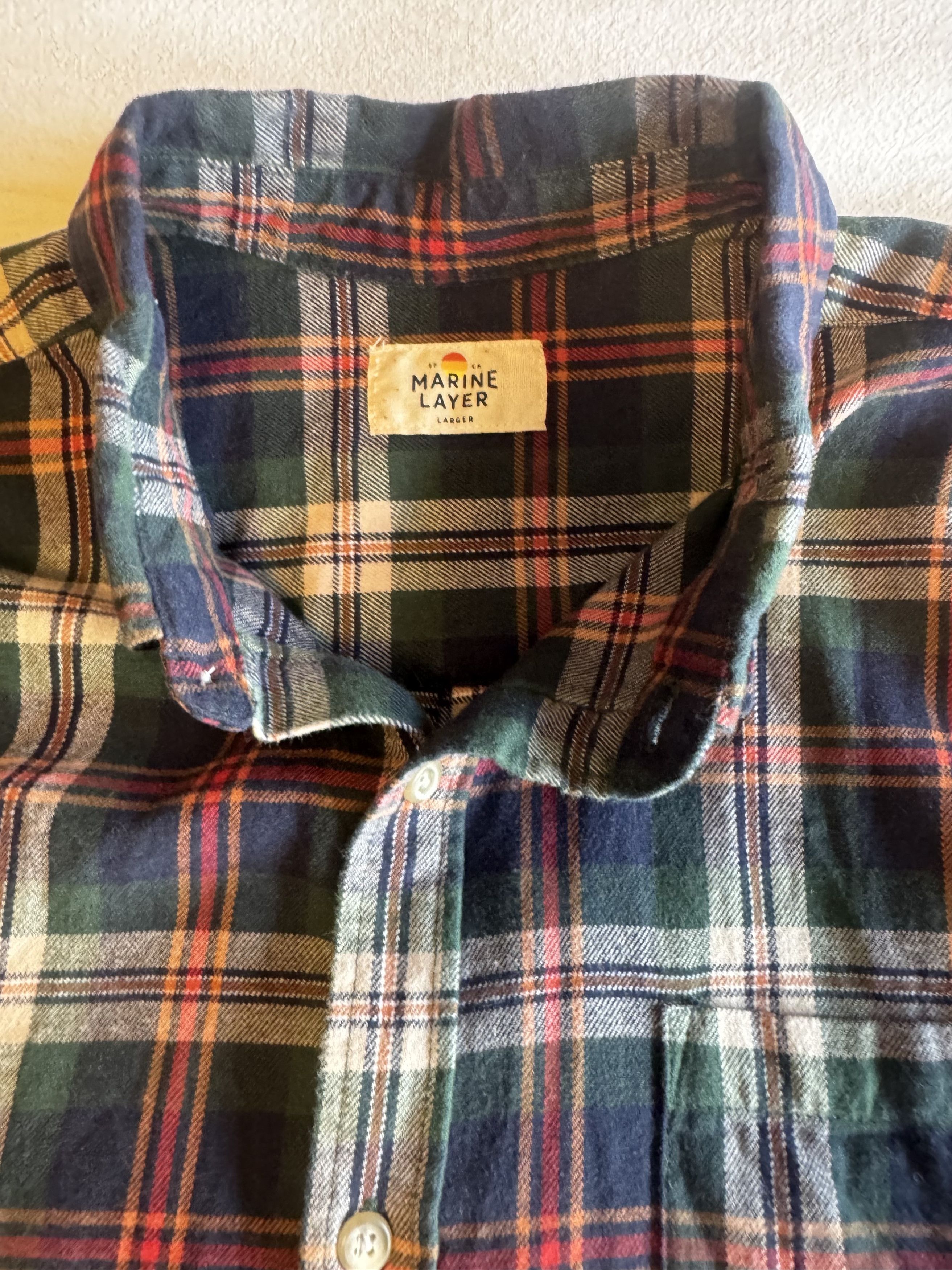 Marine Layer Marine Layer Flannel Button-UpBrushed Plaid Green Navy Red Size US L / EU 52-54 / 3 - 3 Thumbnail