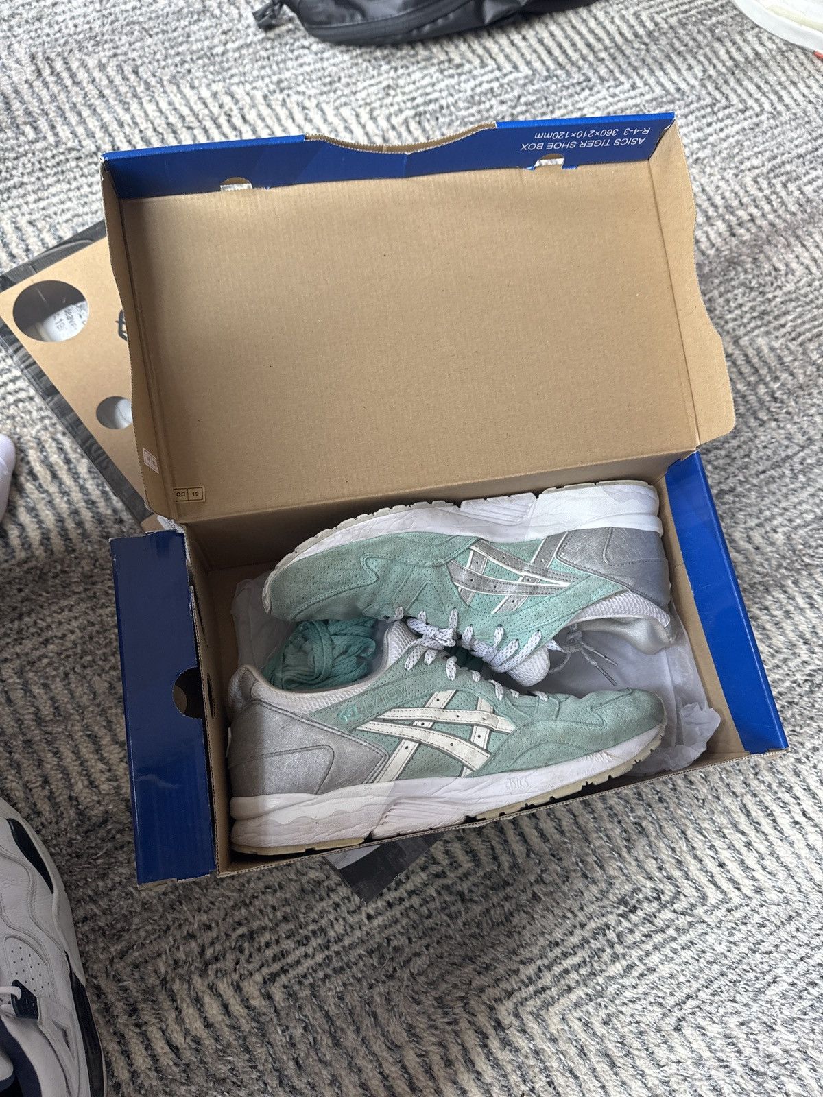 Asics ASICS Kith and Tiffany co. Men’s 12 Size US 12 / EU 45 - 6 Thumbnail