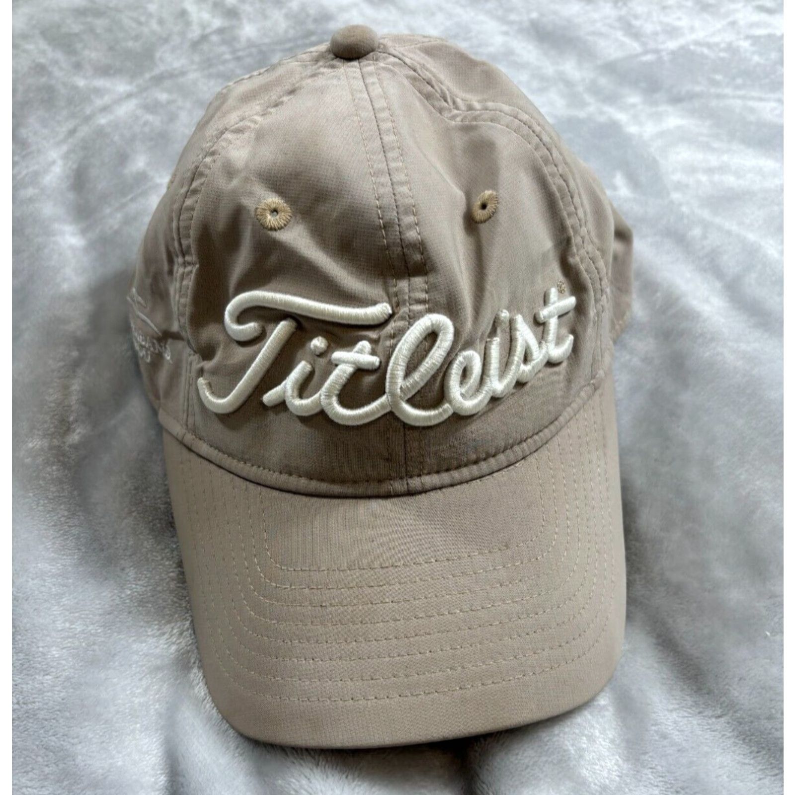 Titleist backwater Tan