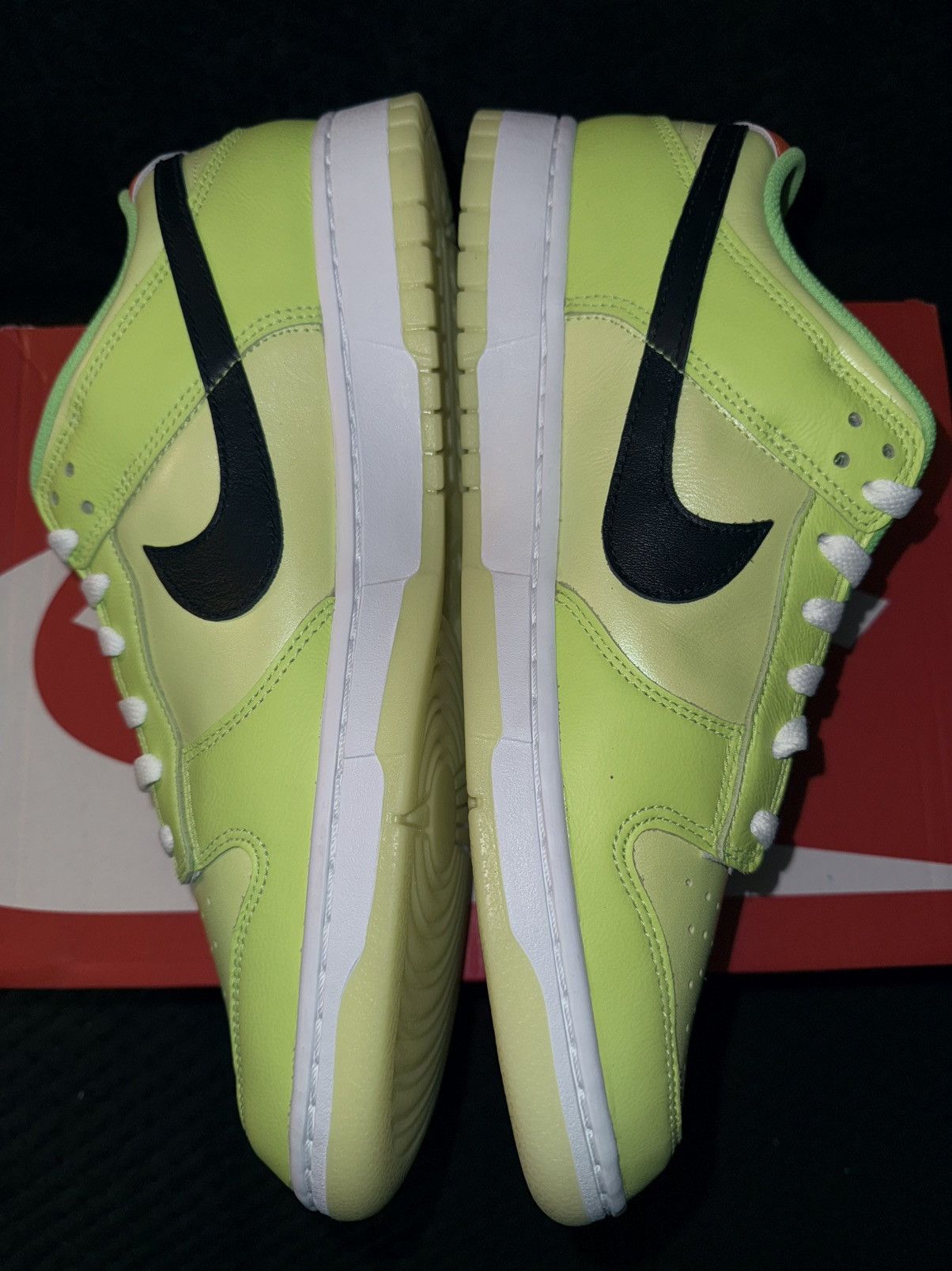 Nike Nike Dunk Low SE “Splash Volt” NEW w/ Box! glow-in-the-dark! Size US 12.5 / EU 45-46 - 13 Thumbnail