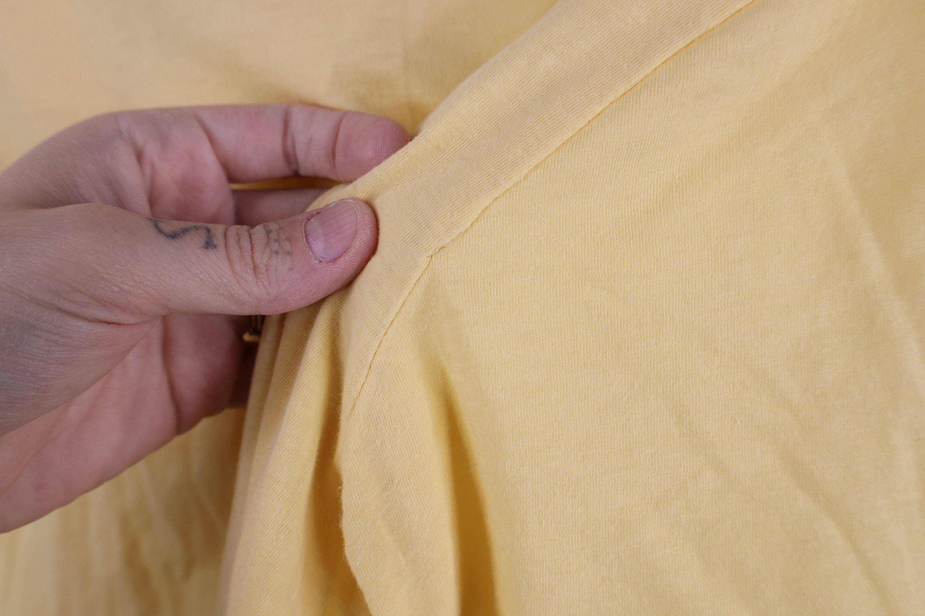Vintage Vintage 70s Streetwear Blank Knit Collared Polo Shirt Yellow Size US L / EU 52-54 / 3 - 10 Thumbnail