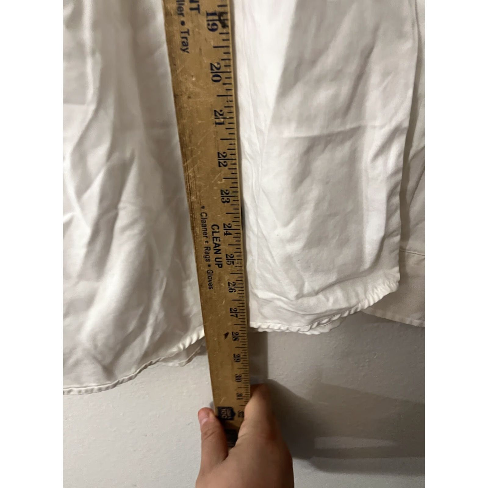 Dockers VINTAGE Dockers Button-Up Shirt Men White Solid XL Classic Collar Button-Front Modern Fit Mens Size US XL / EU 56 / 4 - 4 Thumbnail