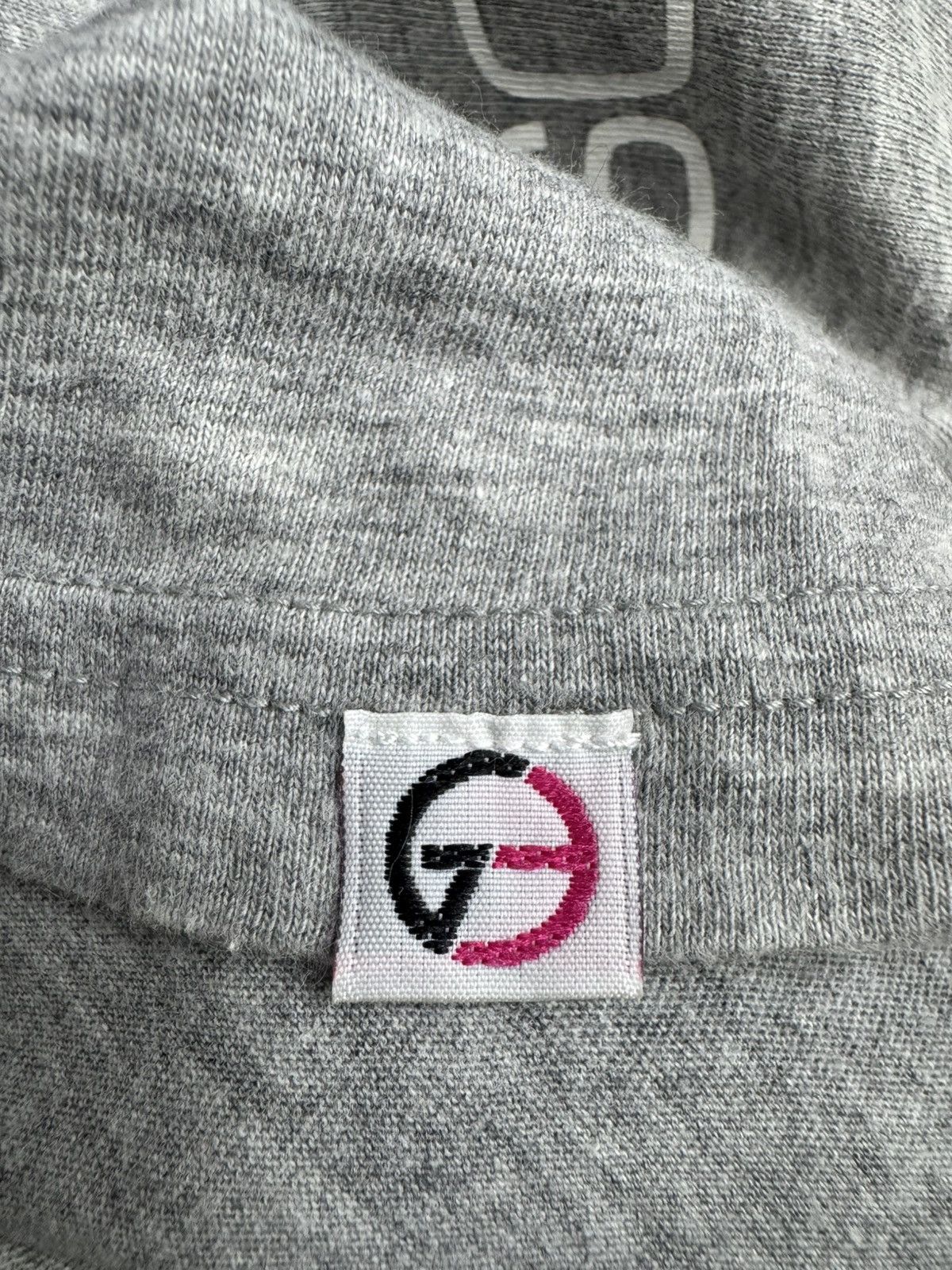 GOODENOUGH vintage Goodenough T-shirt in grey with a logo graphic. Size US M / EU 48-50 / 2 - 9 Thumbnail