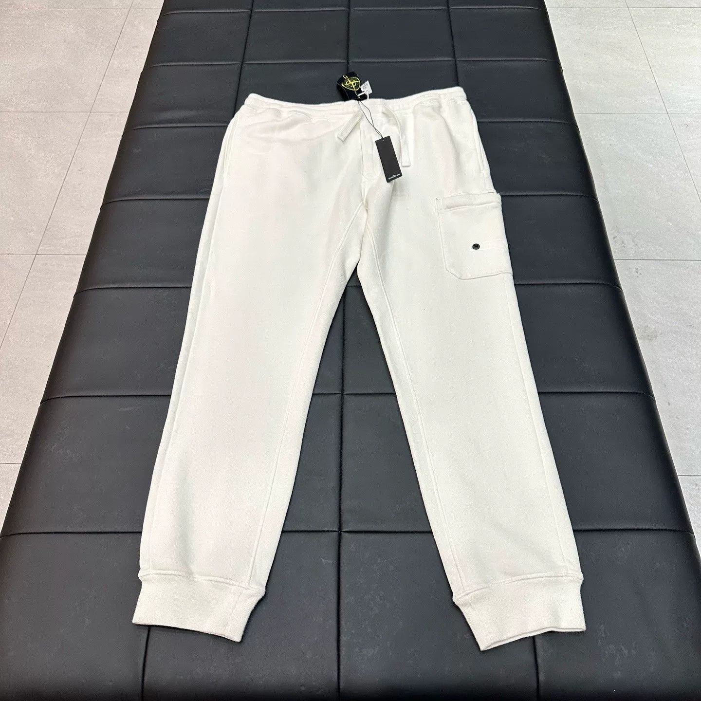 Stone Island Stone Island Casual White Sweatpants XXL Men Size US 38 / EU 54 - 1 Thumbnail