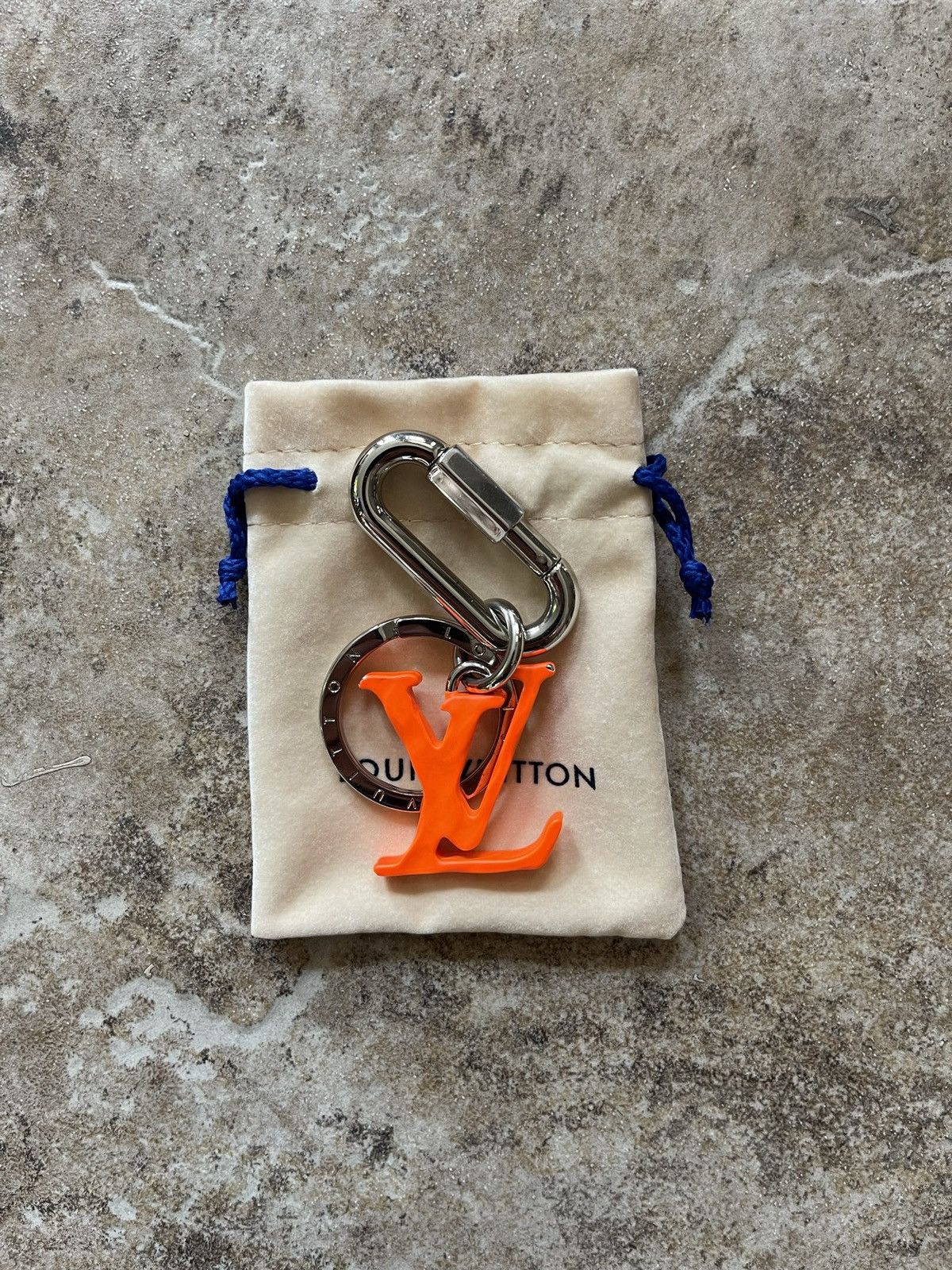 Louis Vuitton Louis Vuitton Virgil SOLAR RAY LV CARABINER Keychain Charm Size ONE SIZE - 1 Thumbnail