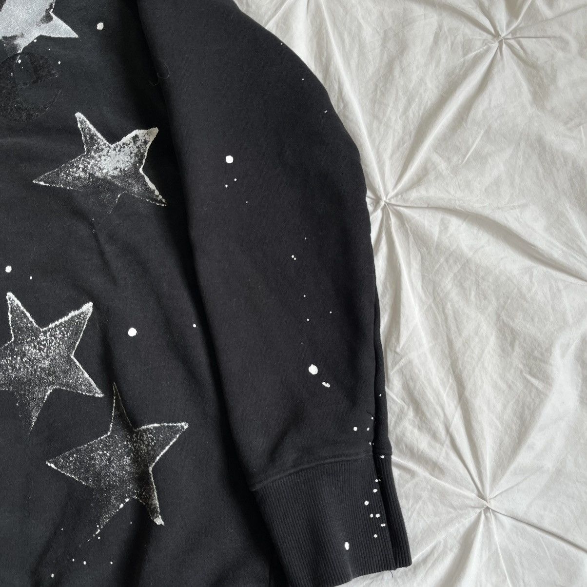 Acne Studios Acne Studios Bliss Merci Paw13 Star Paint Splattered Sweater Size US L / EU 52-54 / 3 - 6 Thumbnail