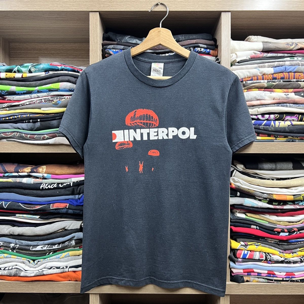 Band Tees “VTG INTERPOL ANTICS TOUR S / DS” Size US S / EU 44-46 / 1 - 1 Thumbnail