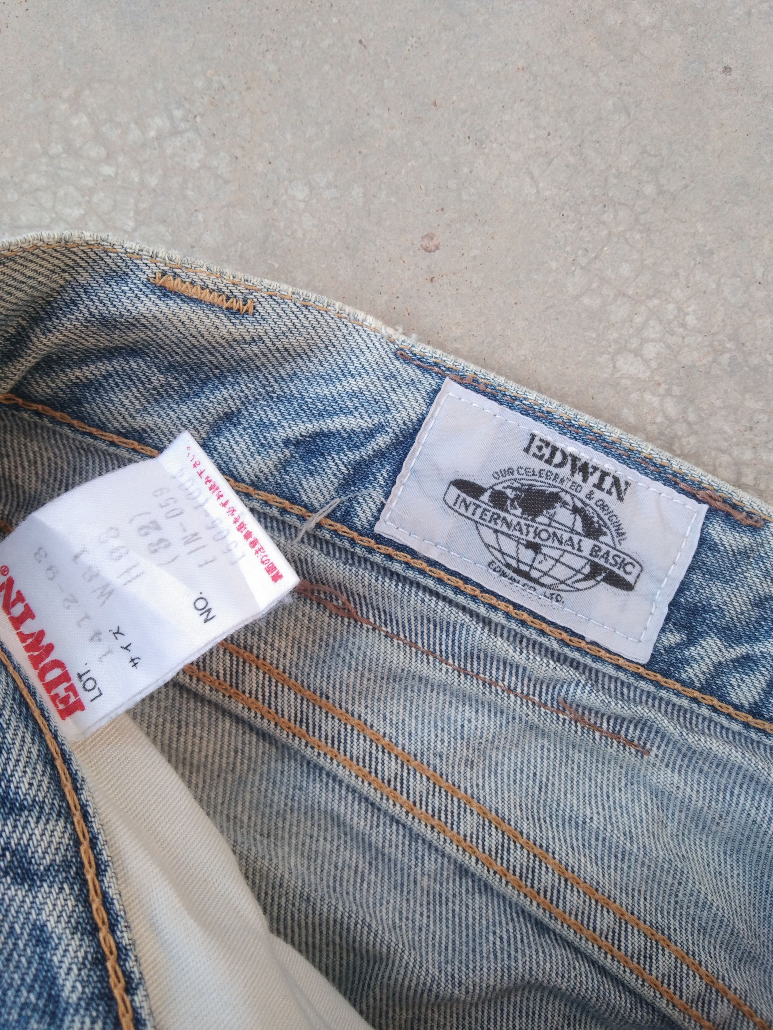 Japanese Brand Vintage Japanese Edwin Faded Blue Distressed Jeans 32x31 Size US 32 / EU 48 - 8 Thumbnail