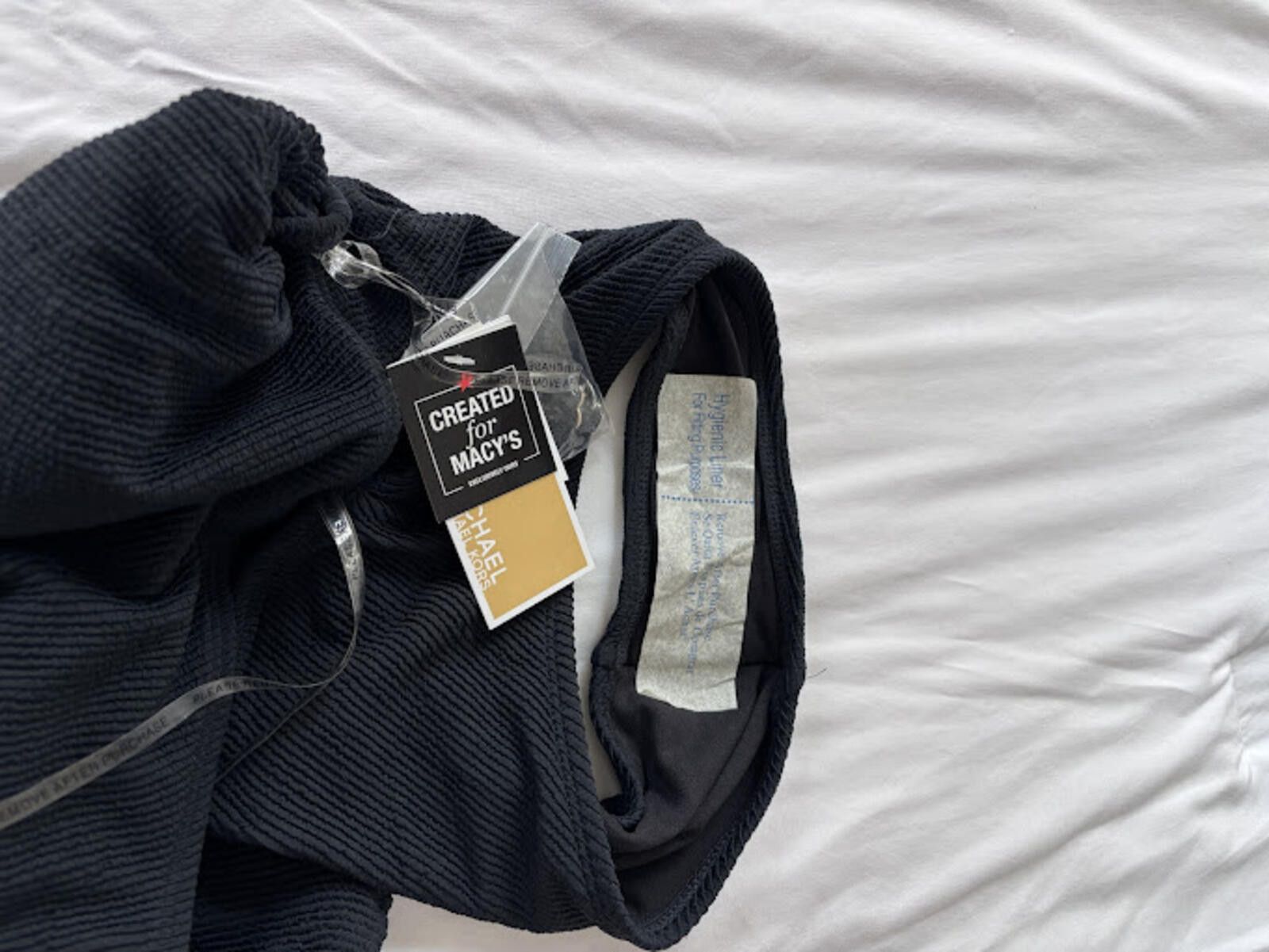 Michael Kors Michael Kors Black One-Shoulder Cutout Swimsuit NWT Size 8 Size ONE SIZE - 4 Thumbnail