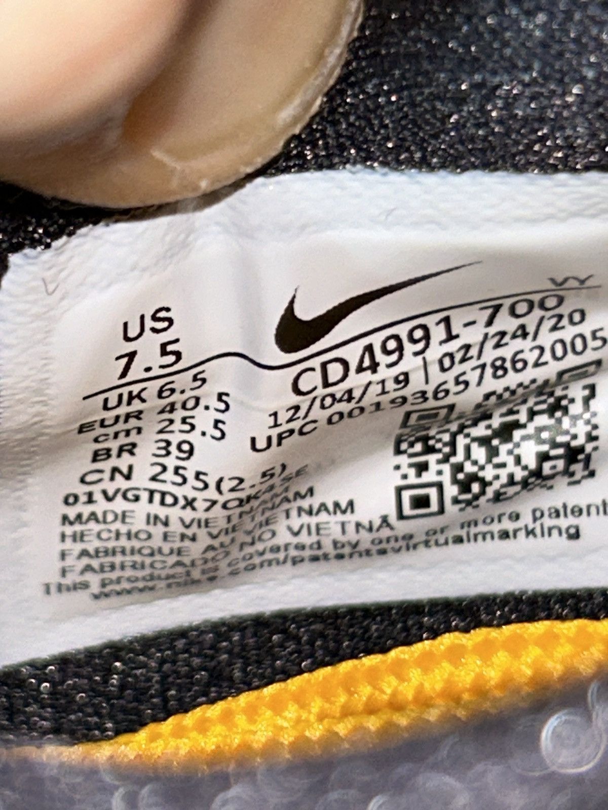 Nike Nike Kobe 5 Protro Bruce Lee CD4991-700 size 7.5 VNDS Size US 7.5 / EU 40-41 - 10 Thumbnail