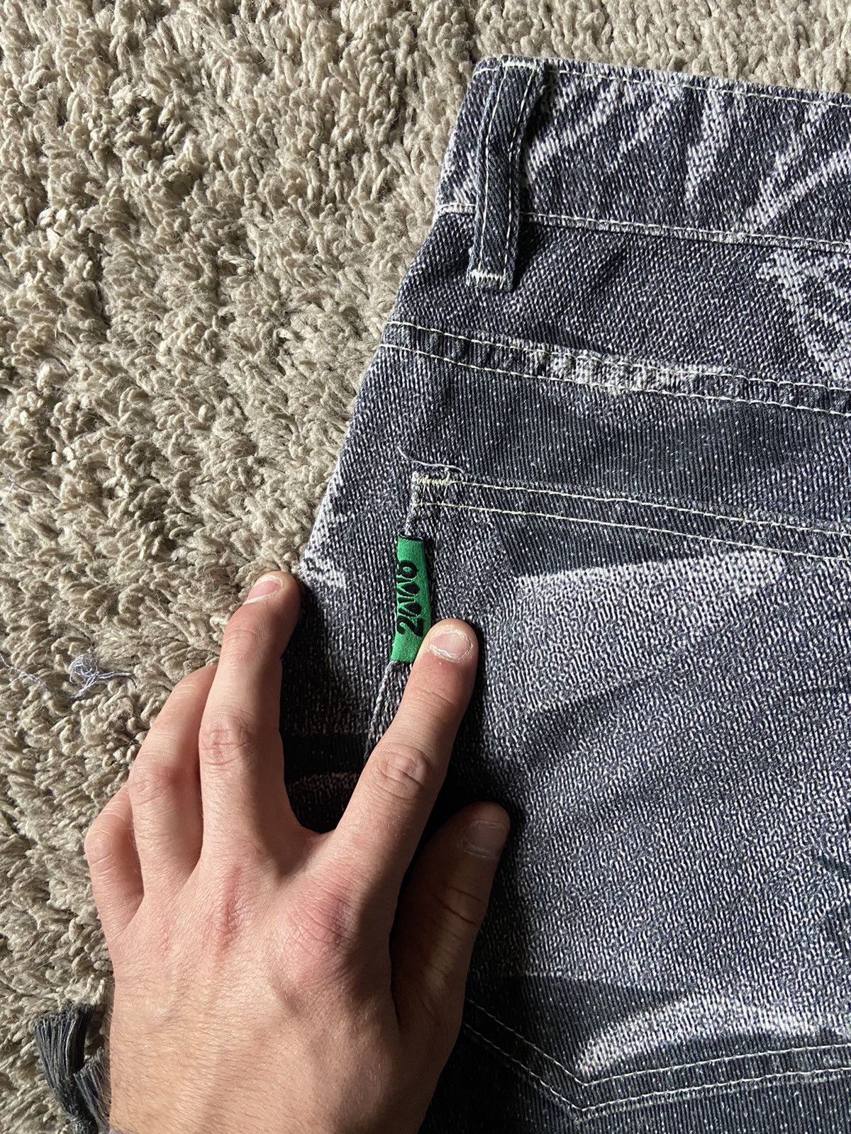 Vintage Fuck this industry “Emojeans” Size US 30 / EU 46 - 7 Thumbnail