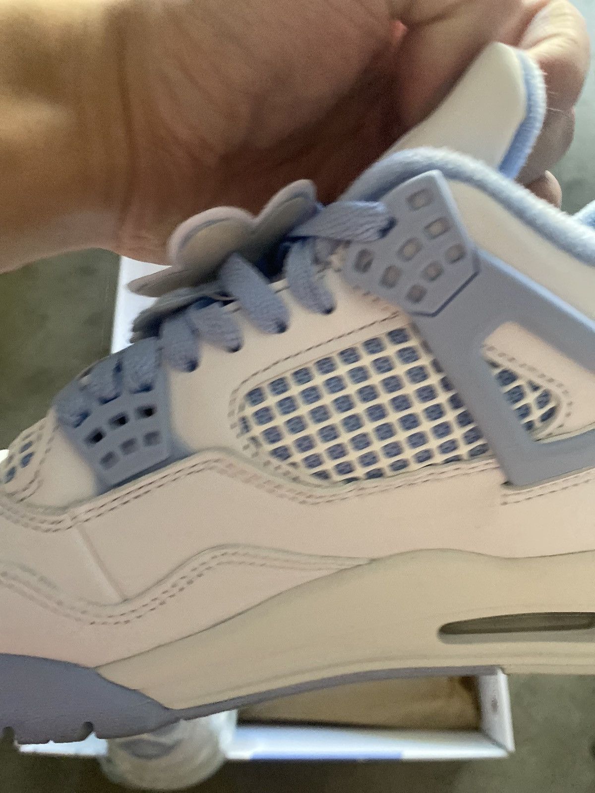 Jordan Brand 8W Jordan 4 Forget Me Not Size US 8 / EU 41 - 6 Thumbnail