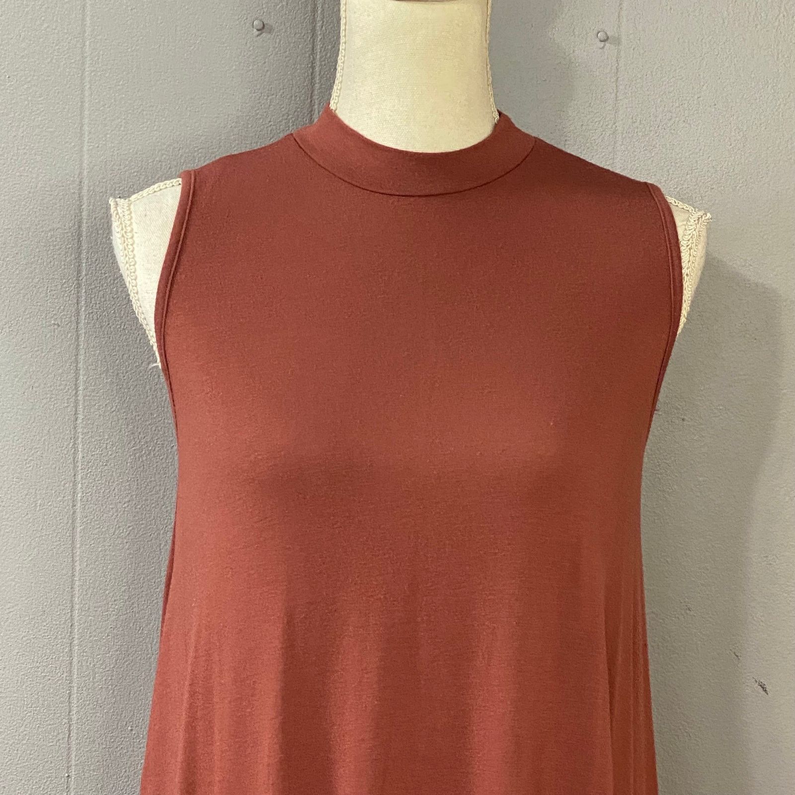 Dillard's Moa Moa Sleeveless Brown Tunic Tank Handkerchief Hem Size M Size M / US 6-8 / IT 42-44 - 3 Thumbnail