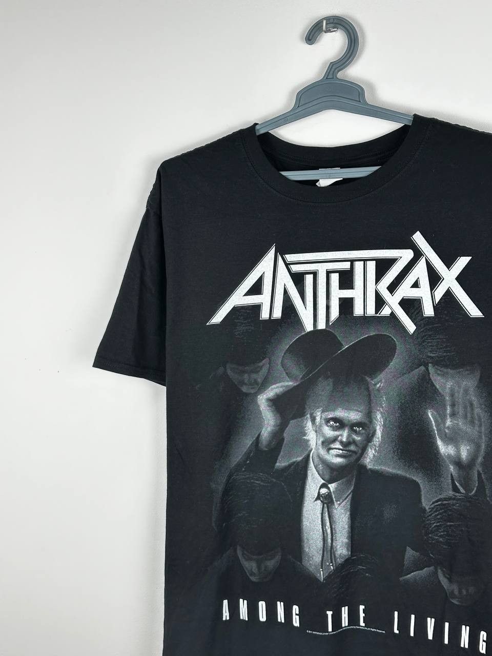 Band Tees Anthrax Among The Living Vintage Band T-Shirt Size US XL / EU 56 / 4 - 3 Thumbnail