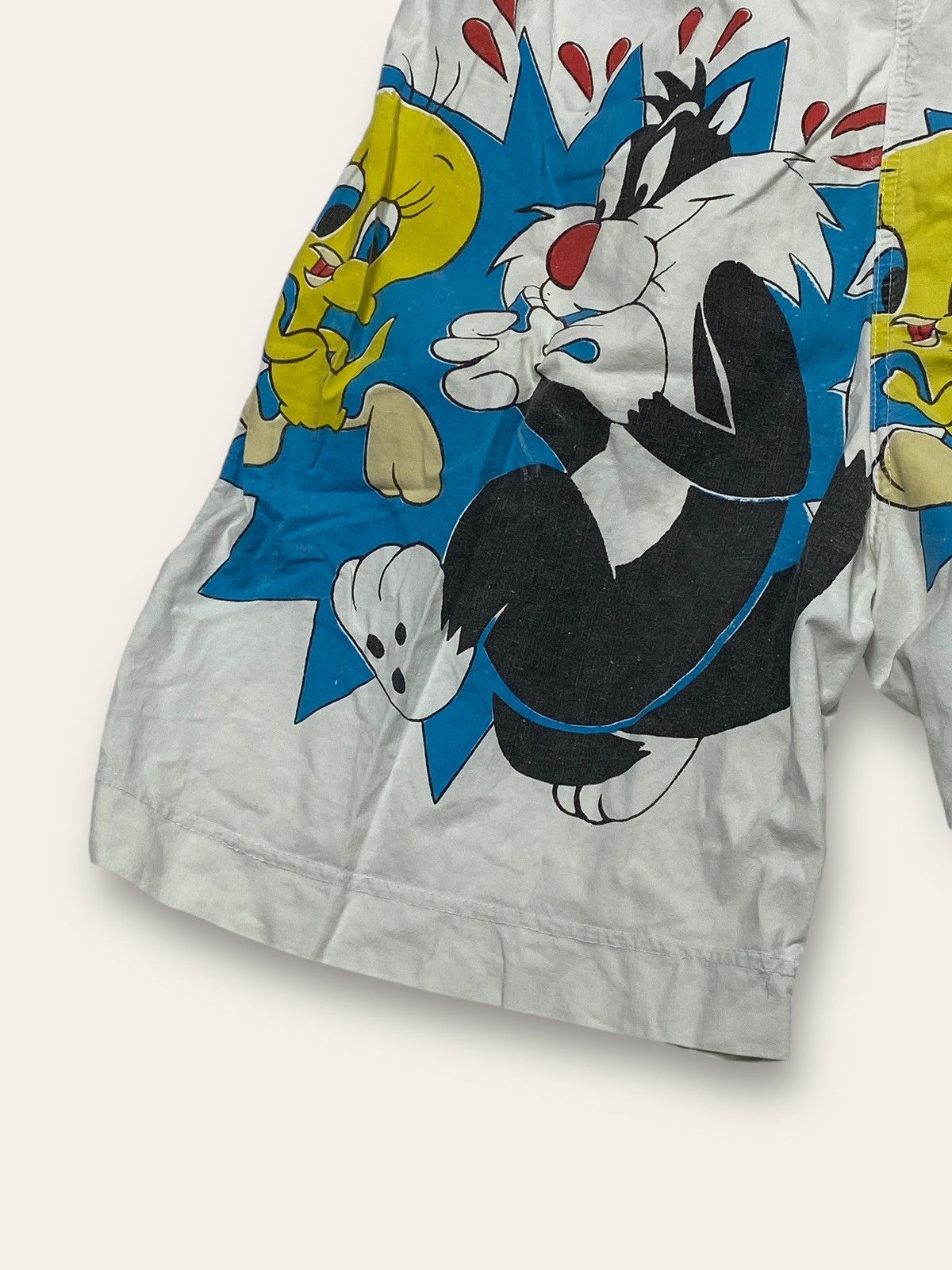 Vintage Vintage LOONEY TUNES Warner Bros Overprint Shorts Y2K Size US 32 / EU 48 - 5 Thumbnail