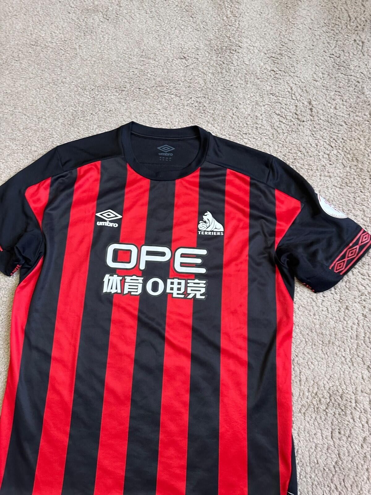 Umbro Umbro Huddersfield Town 2018-2019 Away Football Jersey Socce Size US XL / EU 56 / 4 - 3 Thumbnail