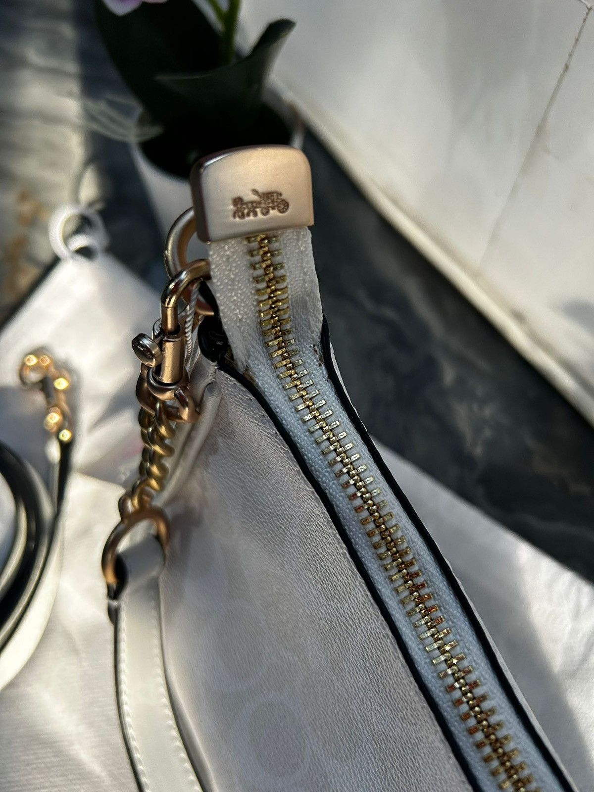 Coach Coach white Teri Shoulder Bag in Signature Canvas Size ONE SIZE - 2 Thumbnail