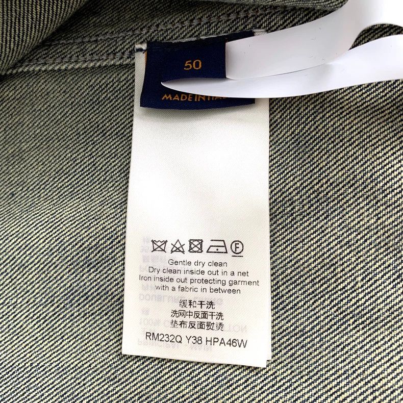 Louis Vuitton Louis Vuitton 23 navy blue logo embossed cotton lapel long Size US M / EU 48-50 / 2 - 6 Thumbnail
