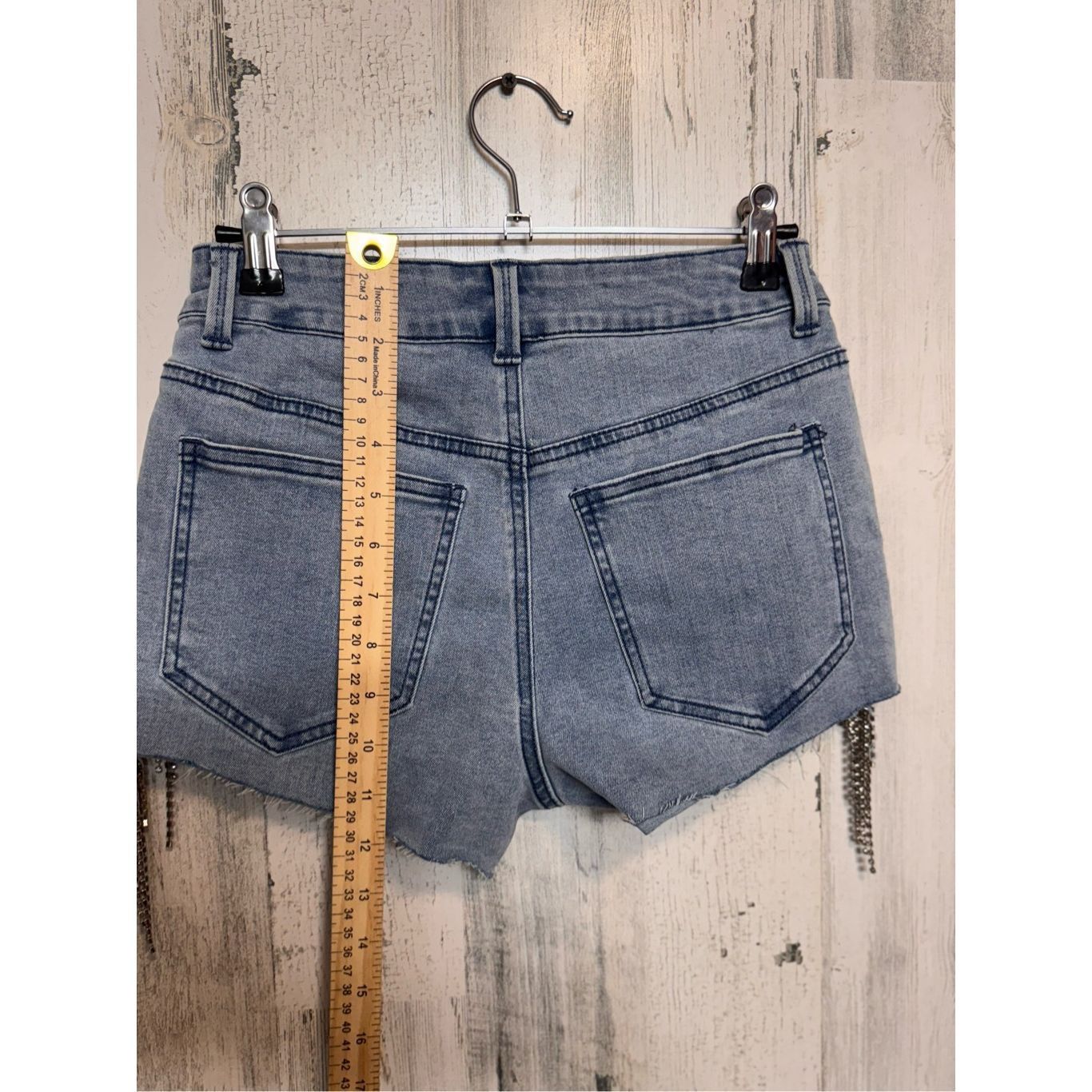 Forever 21 Forever 21 Rhinestone Fringe High-Rise Denim Shorts Size 26 Size 26" / US 2 / IT 38 - 7 Thumbnail