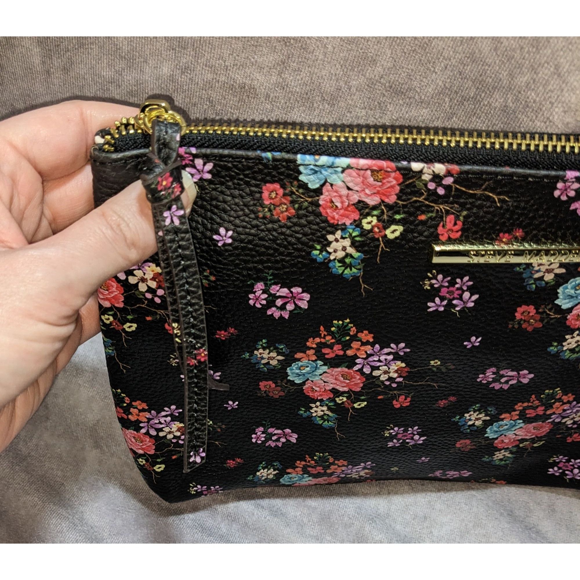 Steve Madden Steve Madden Black Floral Faux Leather Clutch Size ONE SIZE - 4 Thumbnail