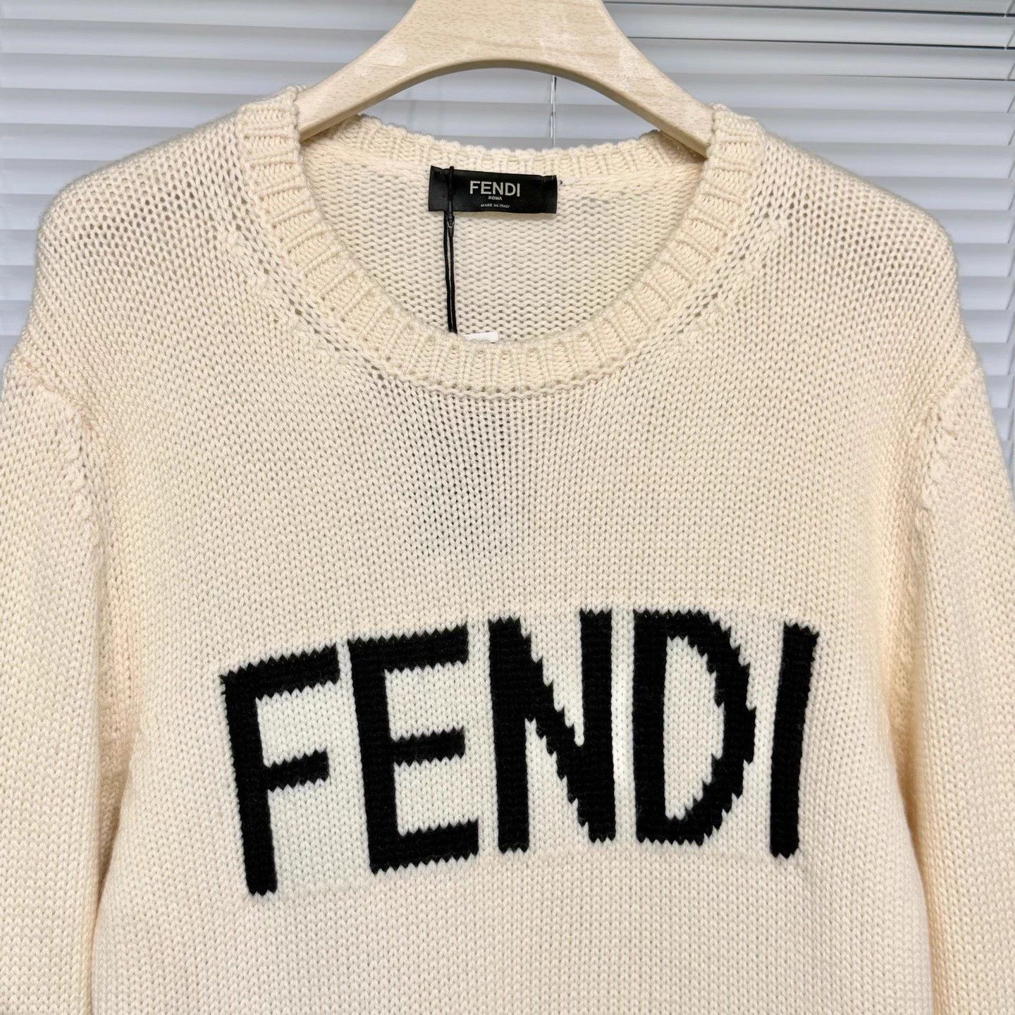 Fendi Fendi Wool Sweater 52 Intarsia Logo Beige Size US L / EU 52-54 / 3 - 3 Thumbnail