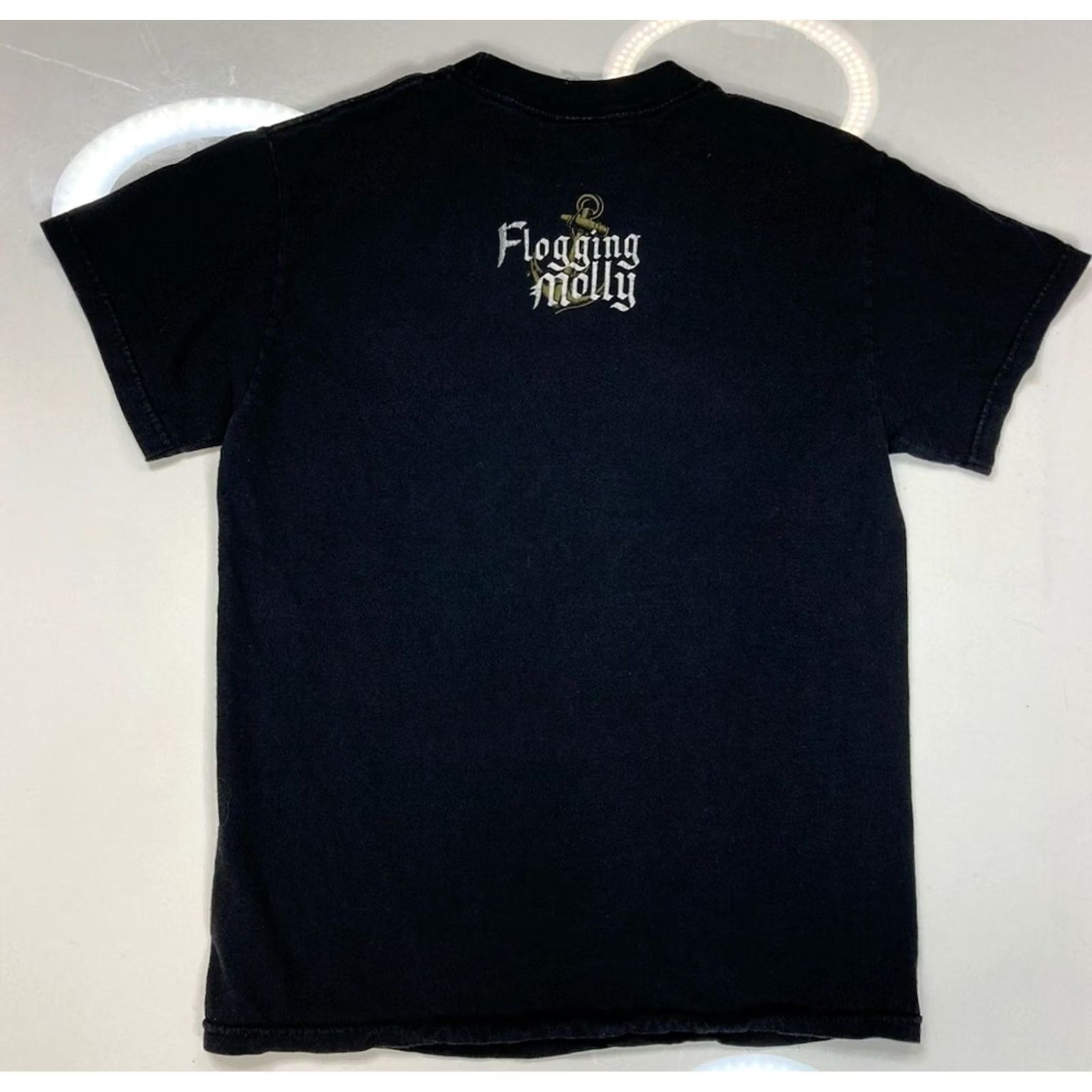 Vintage VINTAGE Flogging Molly 2006 Graphic T-shirt Women Small Black Music Shirt” Size S / US 4 / IT 40 - 4 Thumbnail