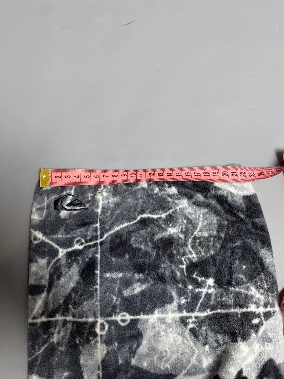 Quiksilver Quiksilver Abstract Fleece Neck Gaiter Tube Scarf Winter Size ONE SIZE - 12 Thumbnail