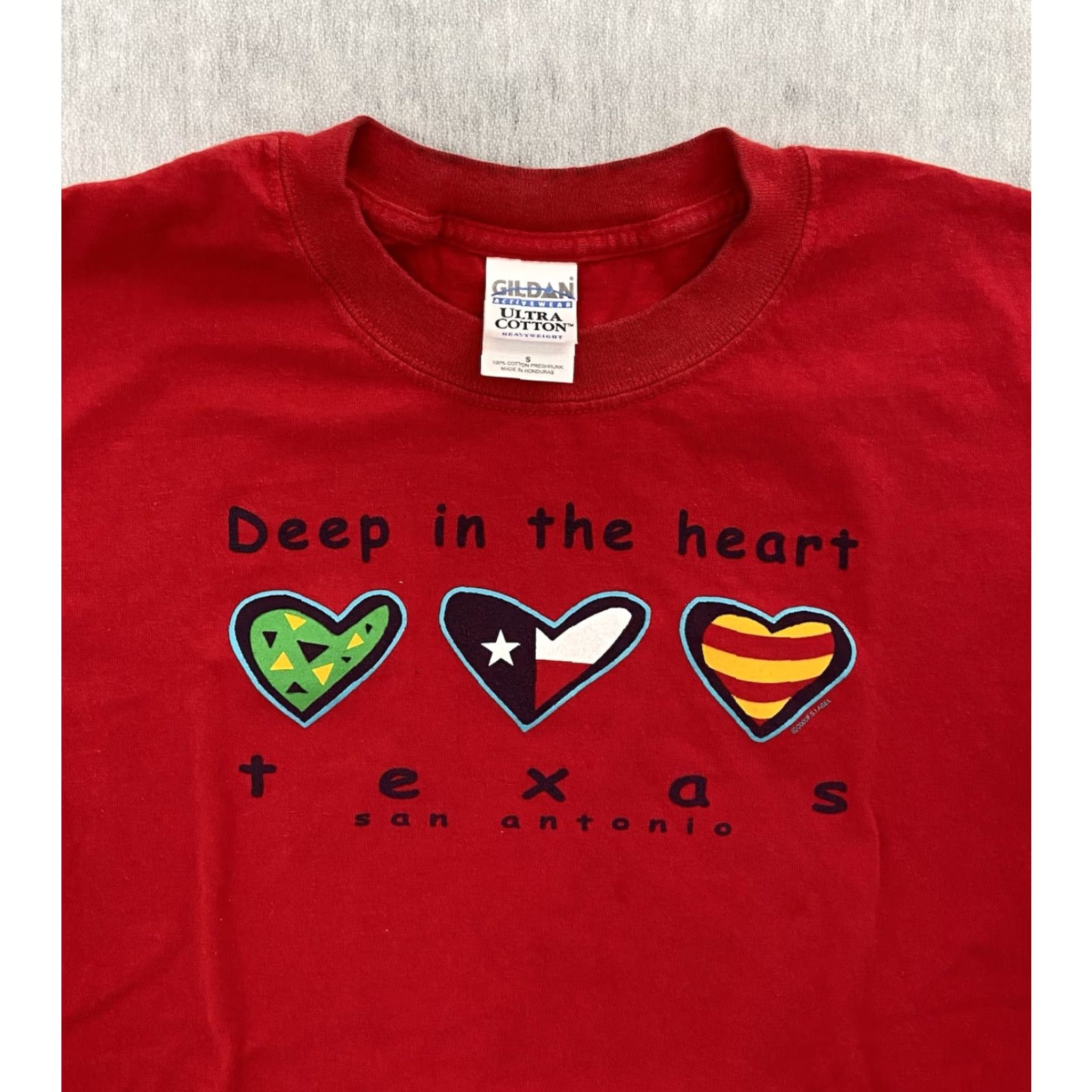 Gildan VINTAGE Gildan San Antonio Texas Shirt Adult Small Red Deep In The Heart Logo Men S T-Shirt Size US S / EU 44-46 / 1 - 3 Thumbnail