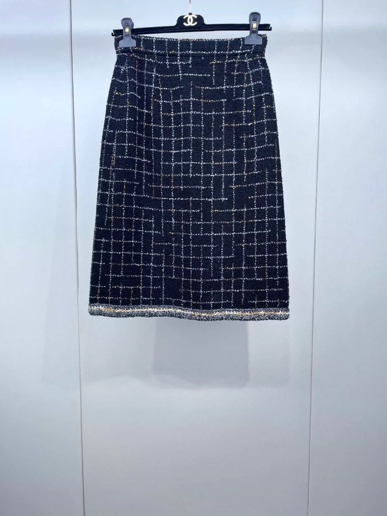 Chanel Chanel Current series skirt 2504-Nextarrow Size 24" / US 00 / IT 34 - 1 Thumbnail
