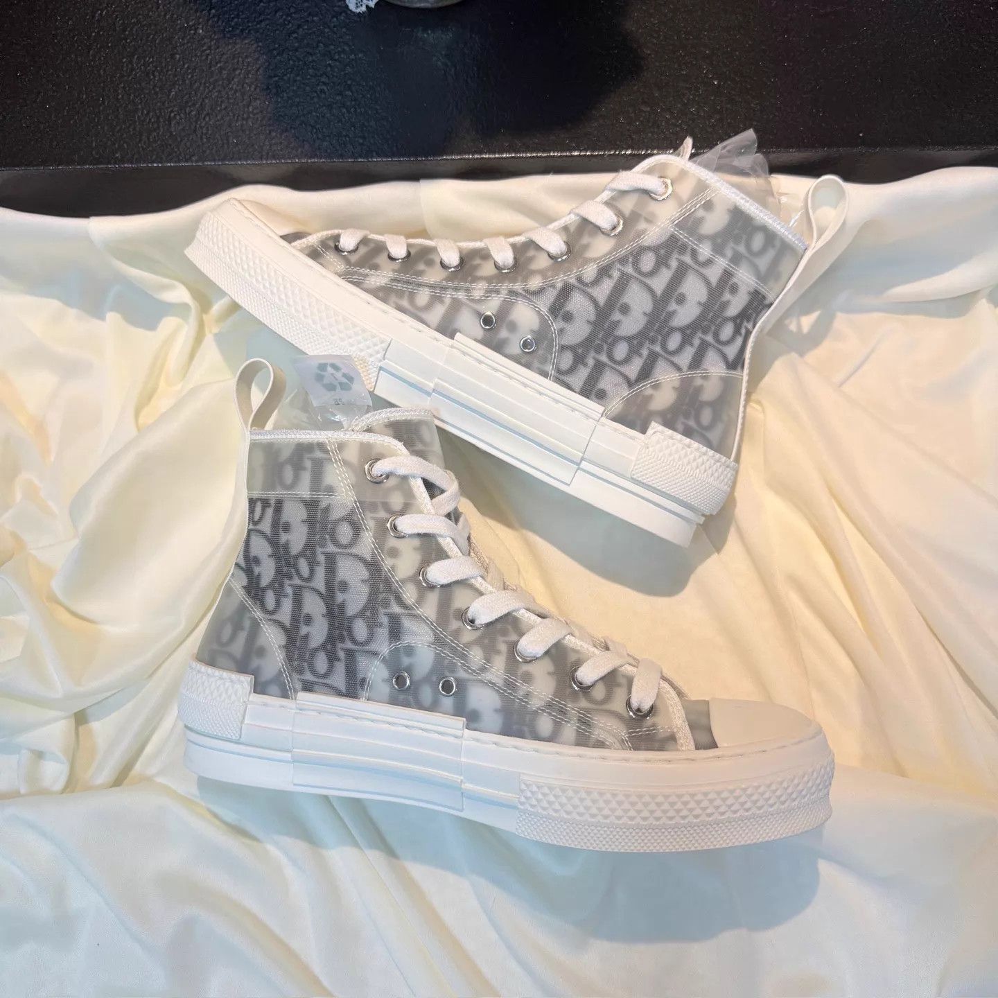 Dior Dior B27 Black & White DR Print Sneakers 37 99 New Size US 6.5 / IT 36.5 - 4 Thumbnail